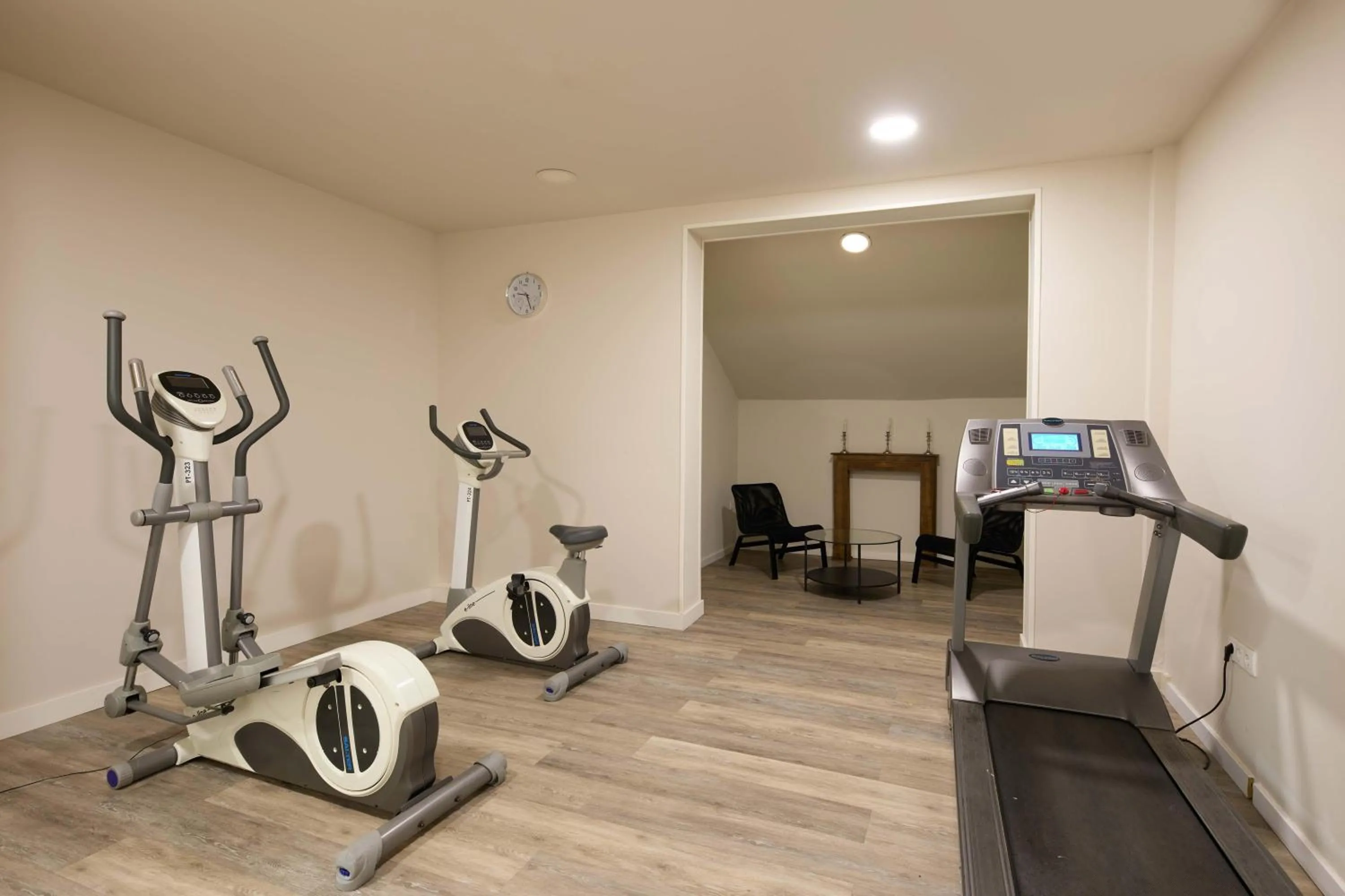 Activities in 1881 Barcelona Gran Rosellon Hotel