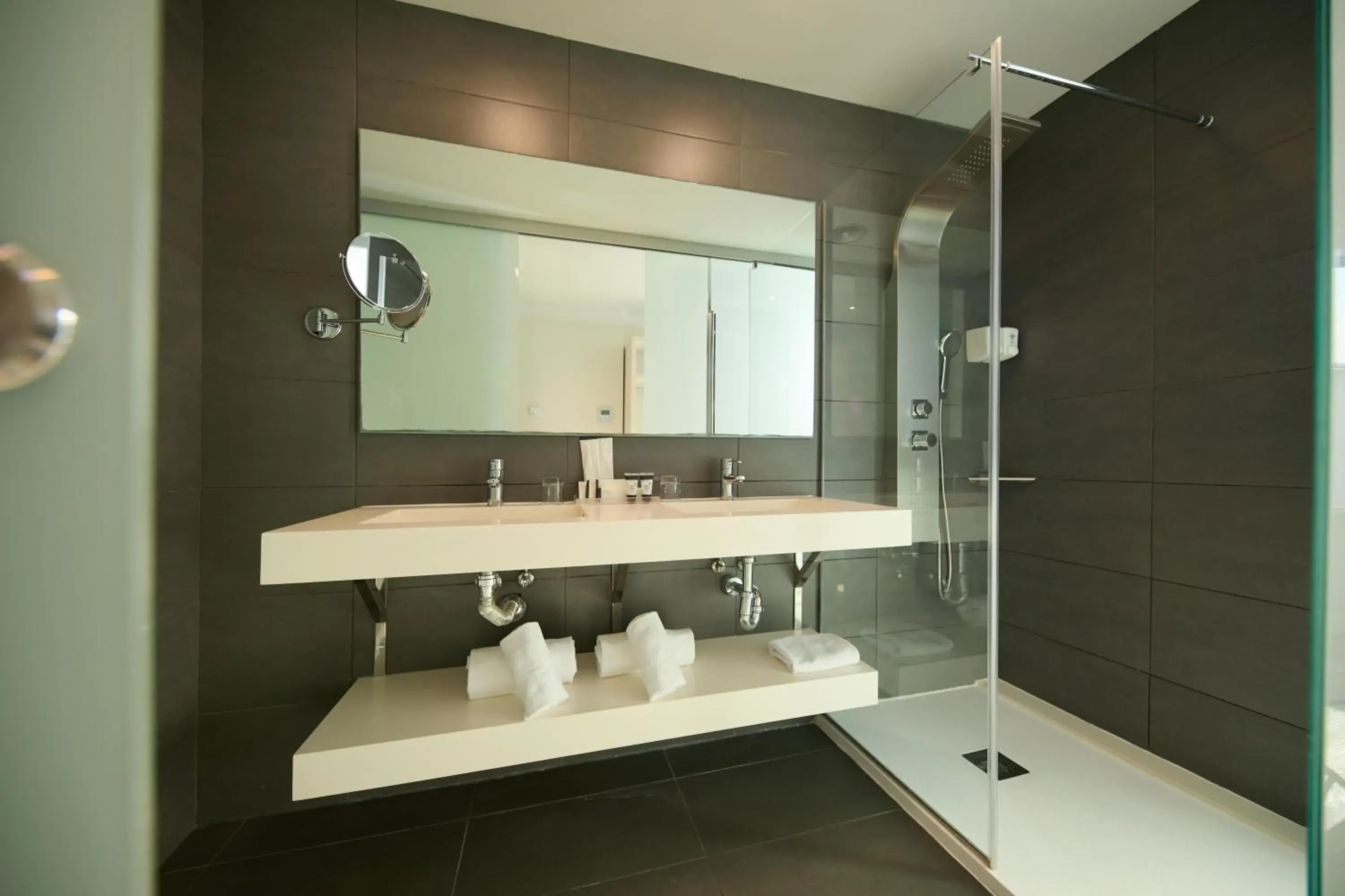 Bathroom in 1881 Barcelona Gran Rosellon Hotel Bathroom in 1881 Barcelona Gran Rosellon Hotel