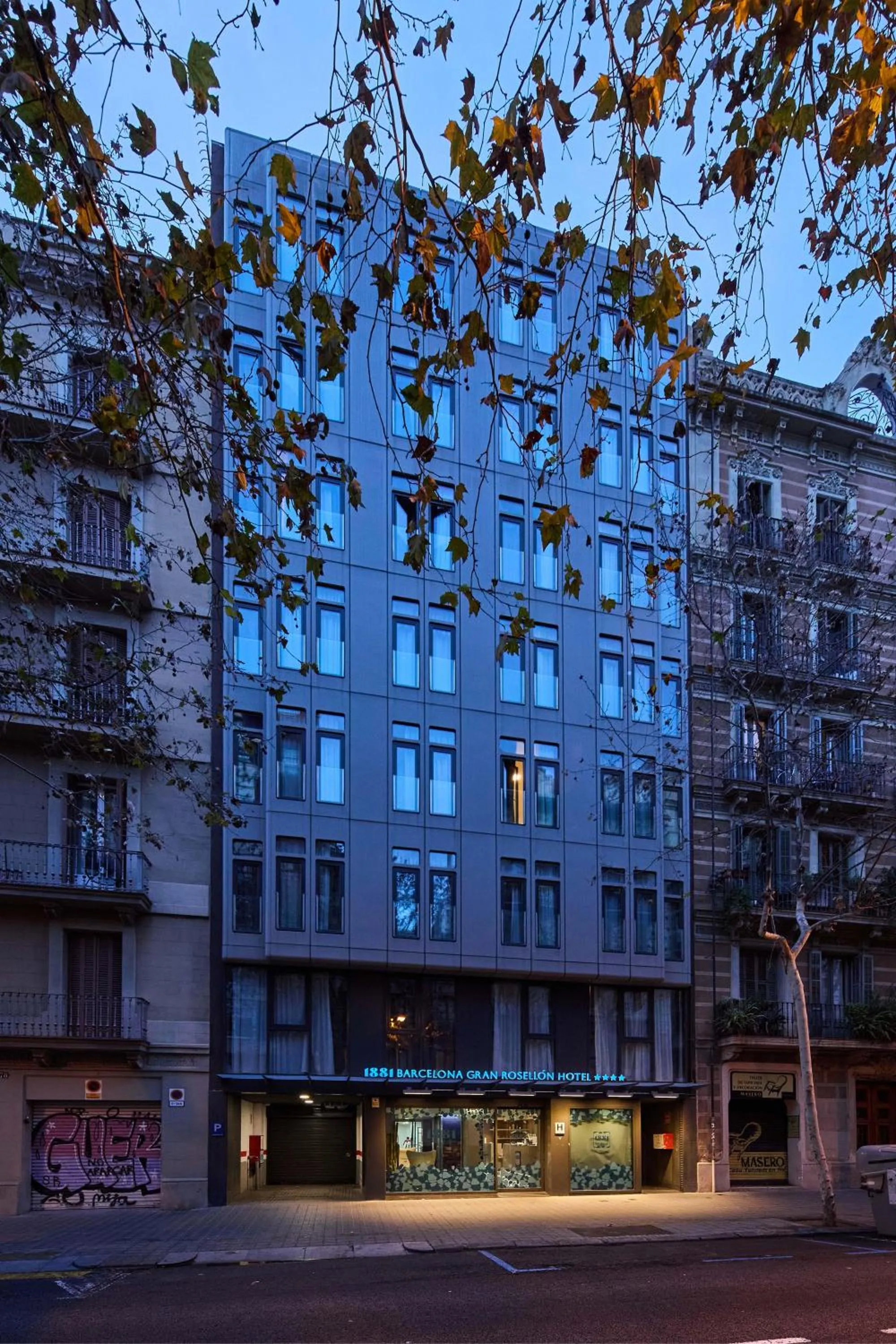Property building in 1881 Barcelona Gran Rosellon Hotel