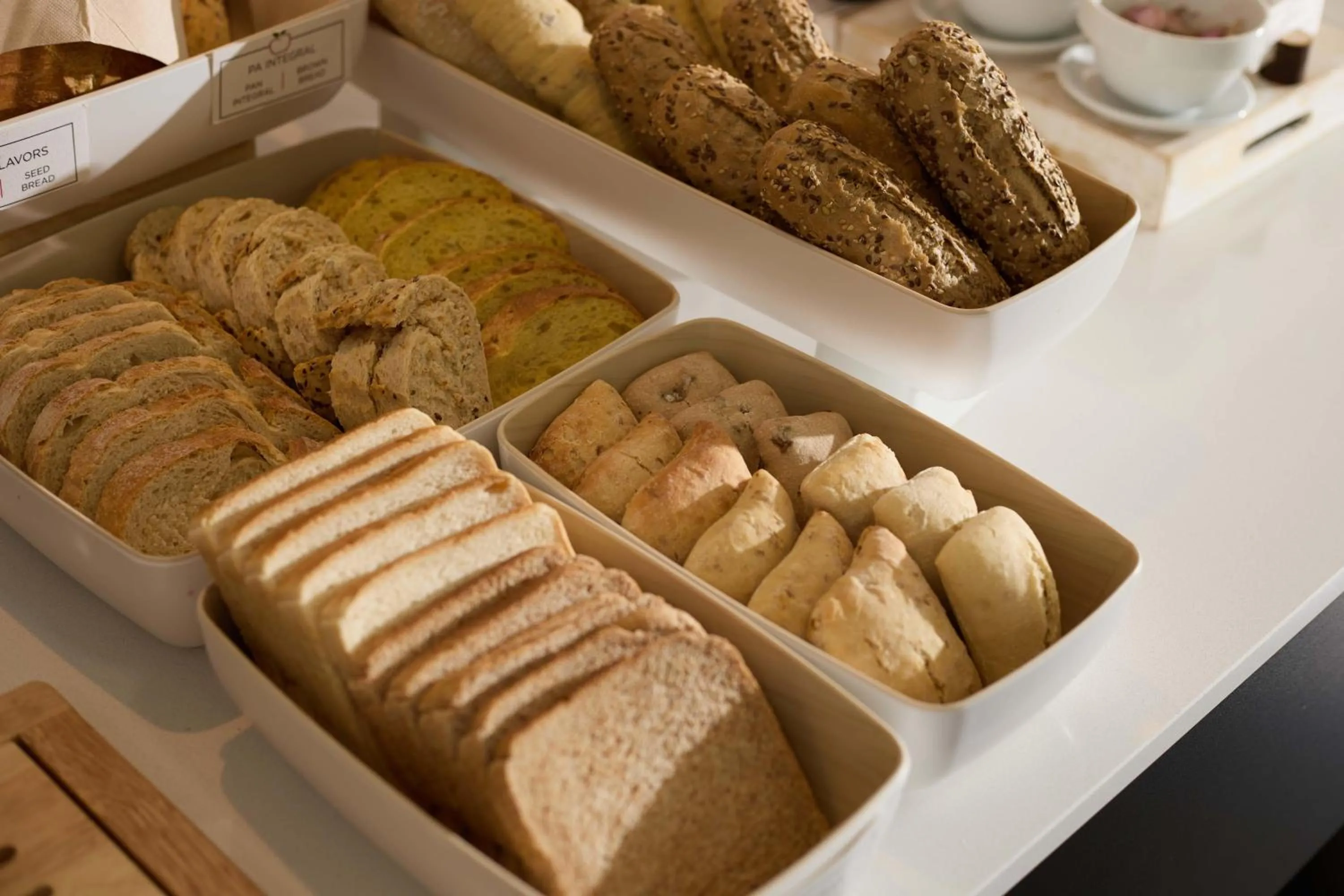 Restaurant/places to eat in 1881 Barcelona Gran Rosellon Hotel