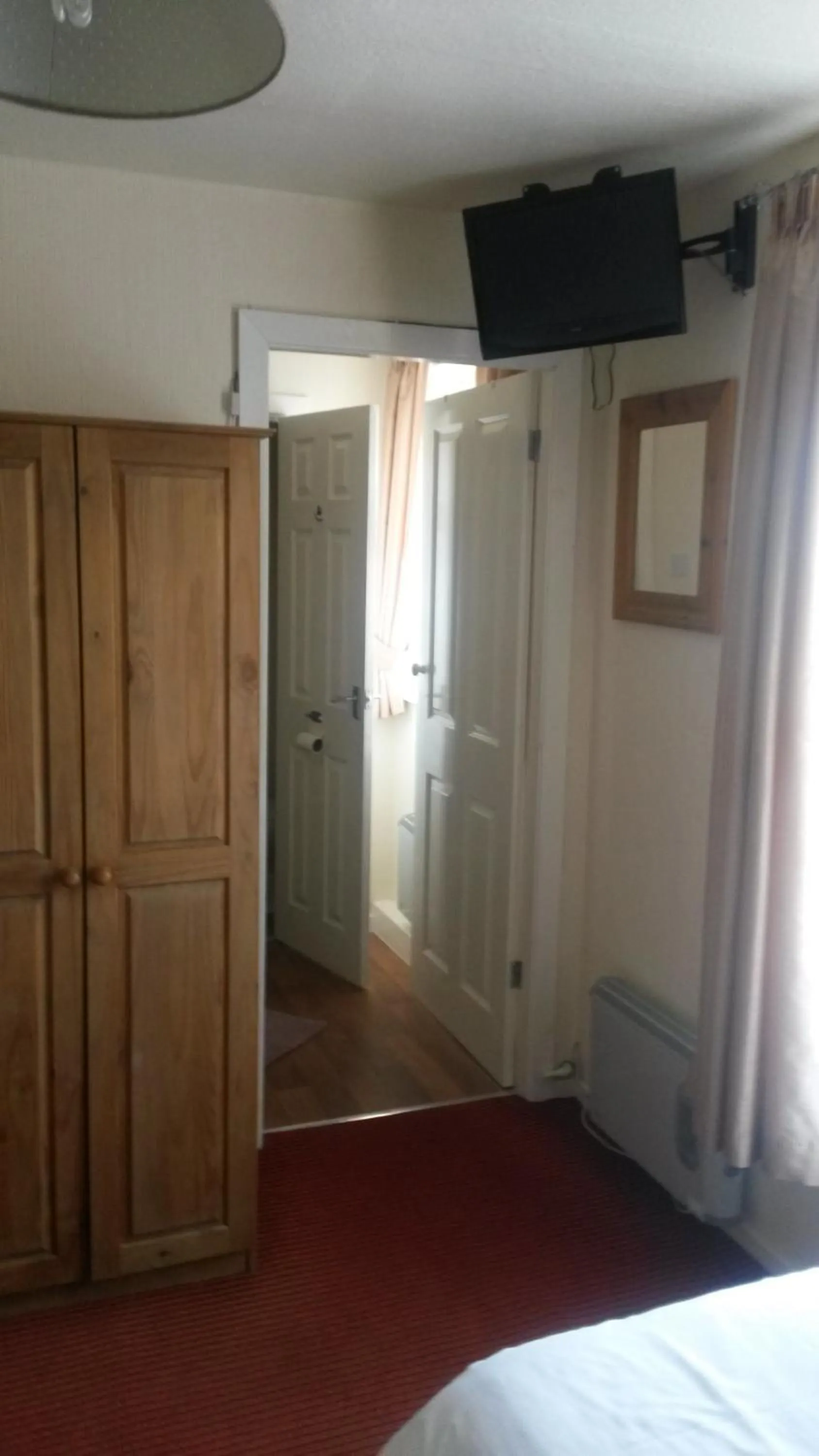 Decorative detail, Bed in Sharn Bek Hotel