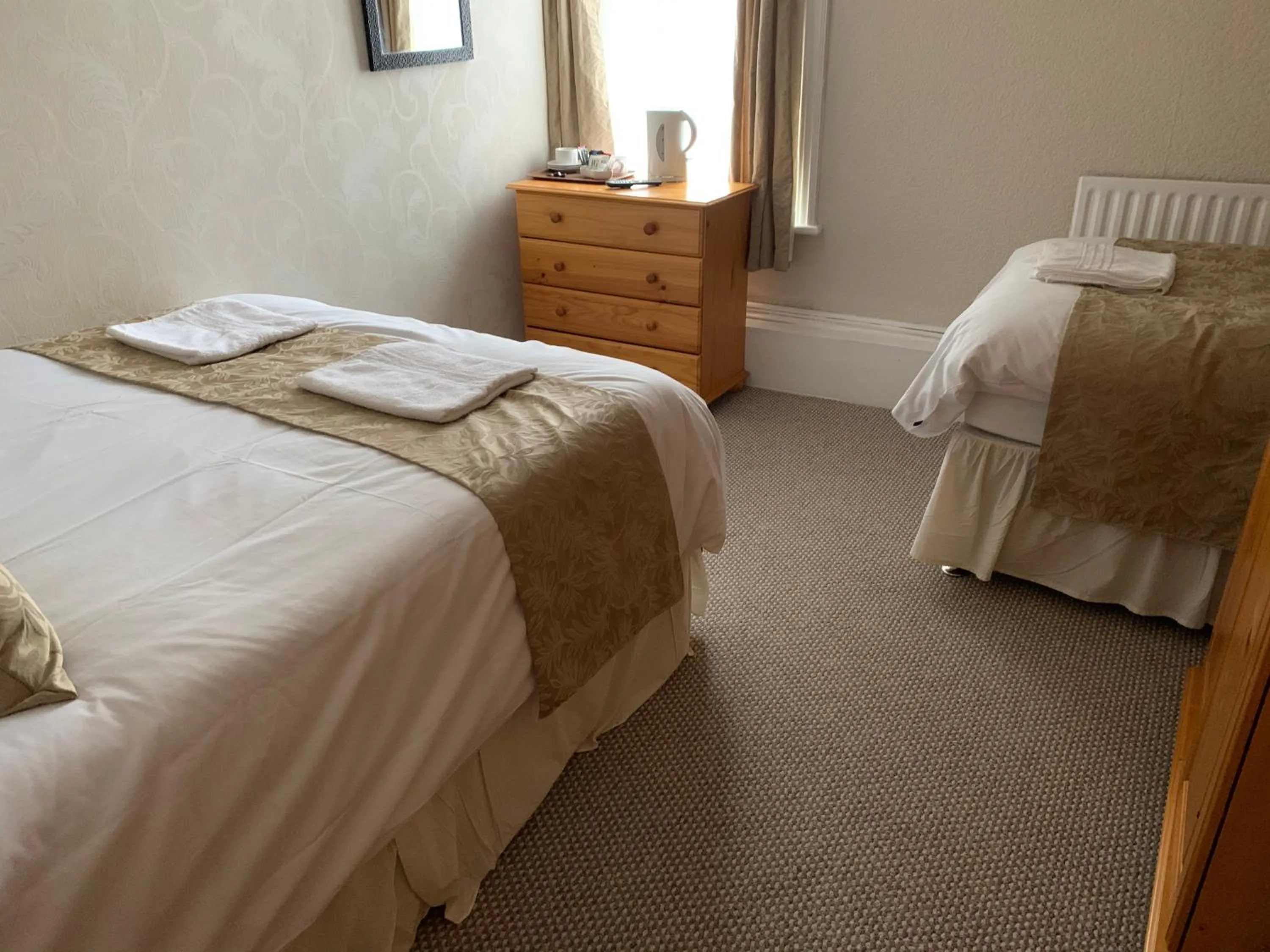 Bed in Sharn Bek Hotel