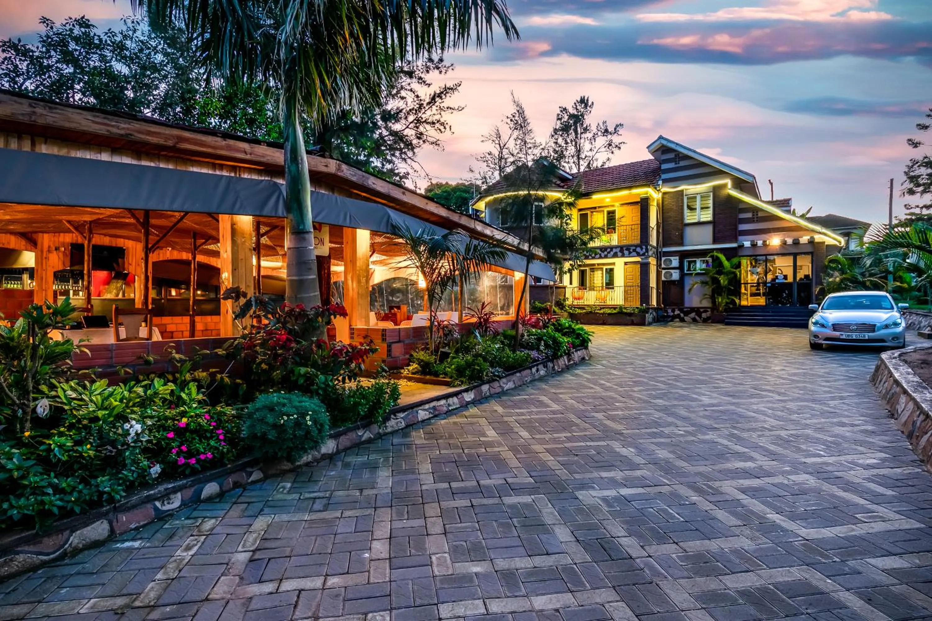 Saffron Beach Bistro and Cottages