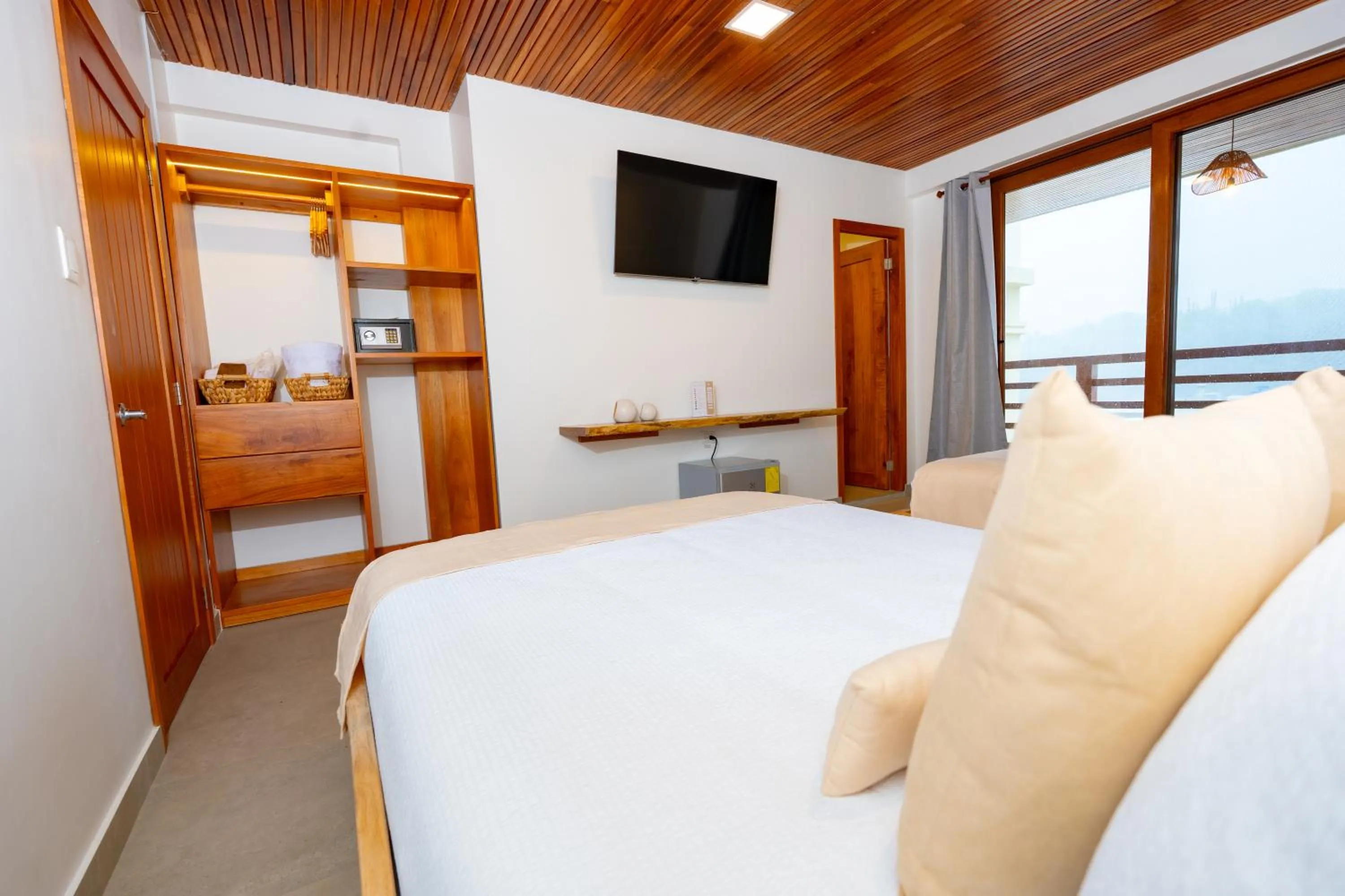 Bed in El Barranco Galapagos