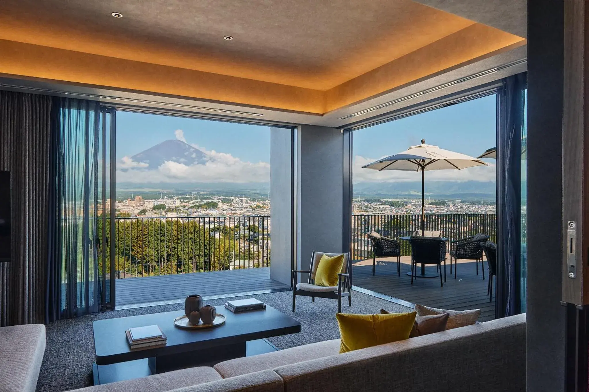 edit x seven FUJI GOTEMBA edit x seven FUJI GOTEMBA