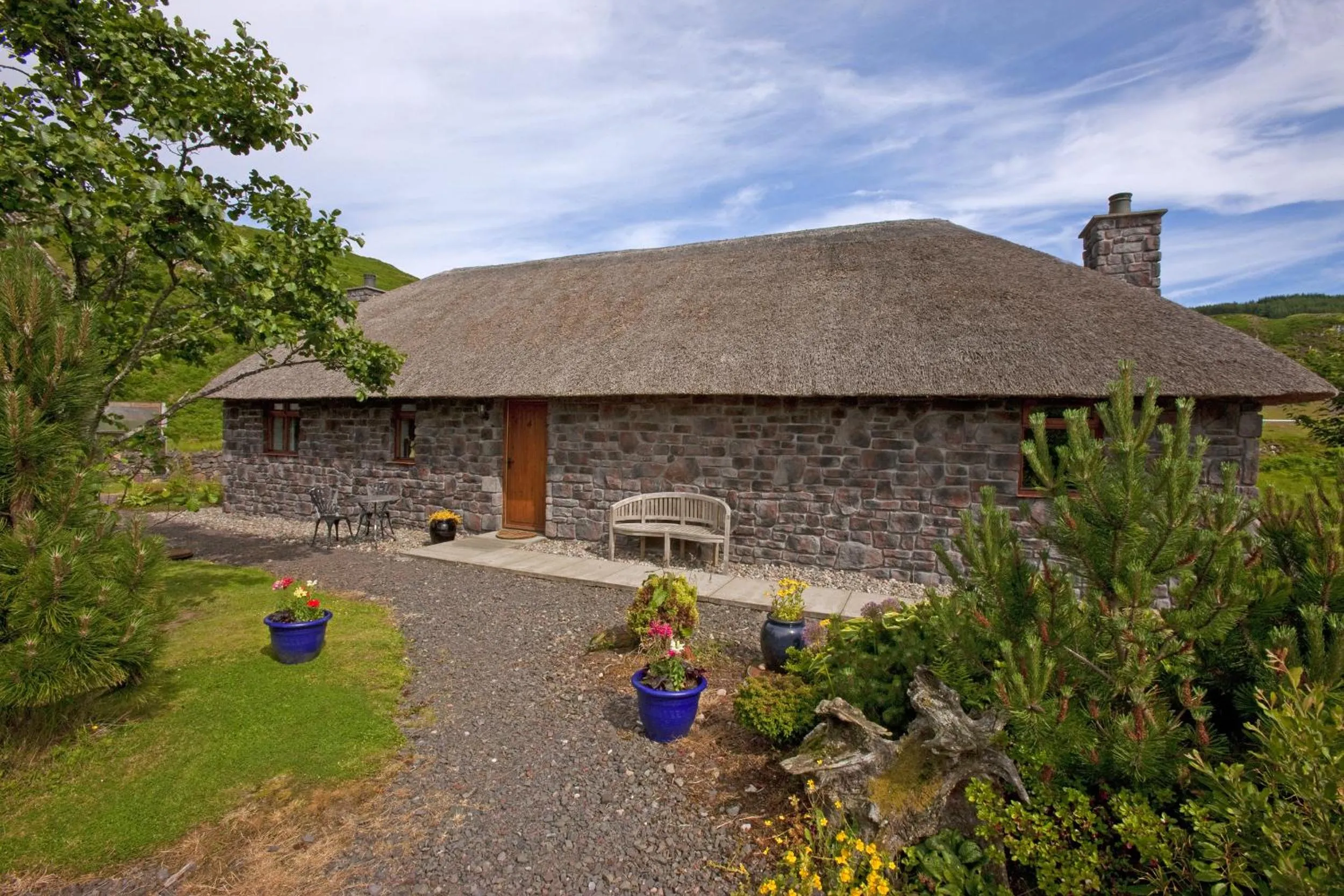 Property building in Clan Cottages Luxury Thatched Retreat near Oban
