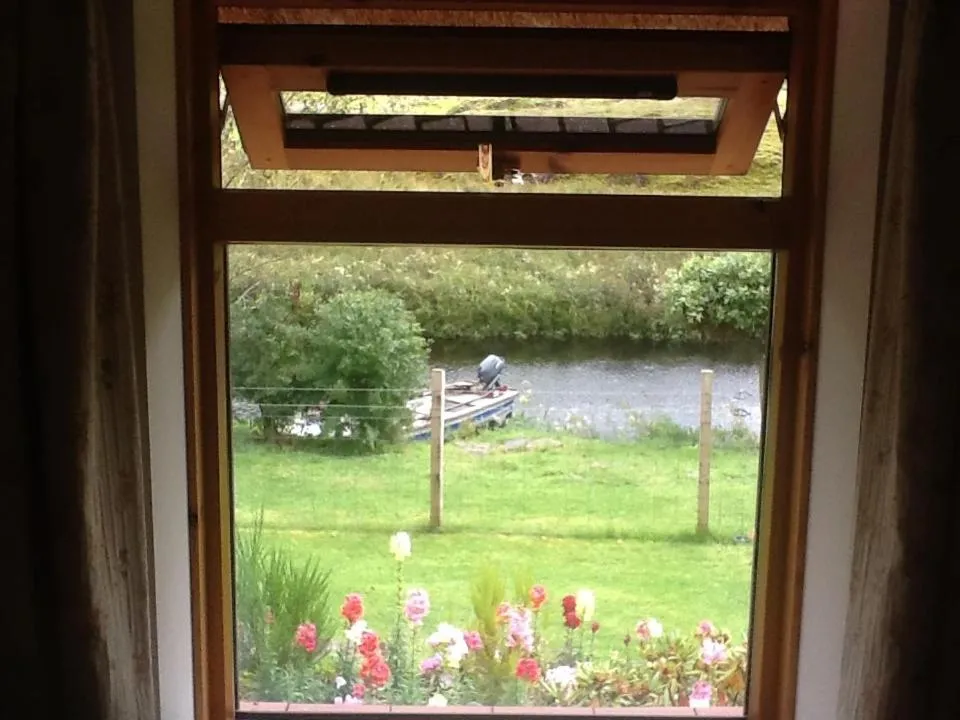 Spring in Clan Cottages Luxury Thatched Retreat near Oban