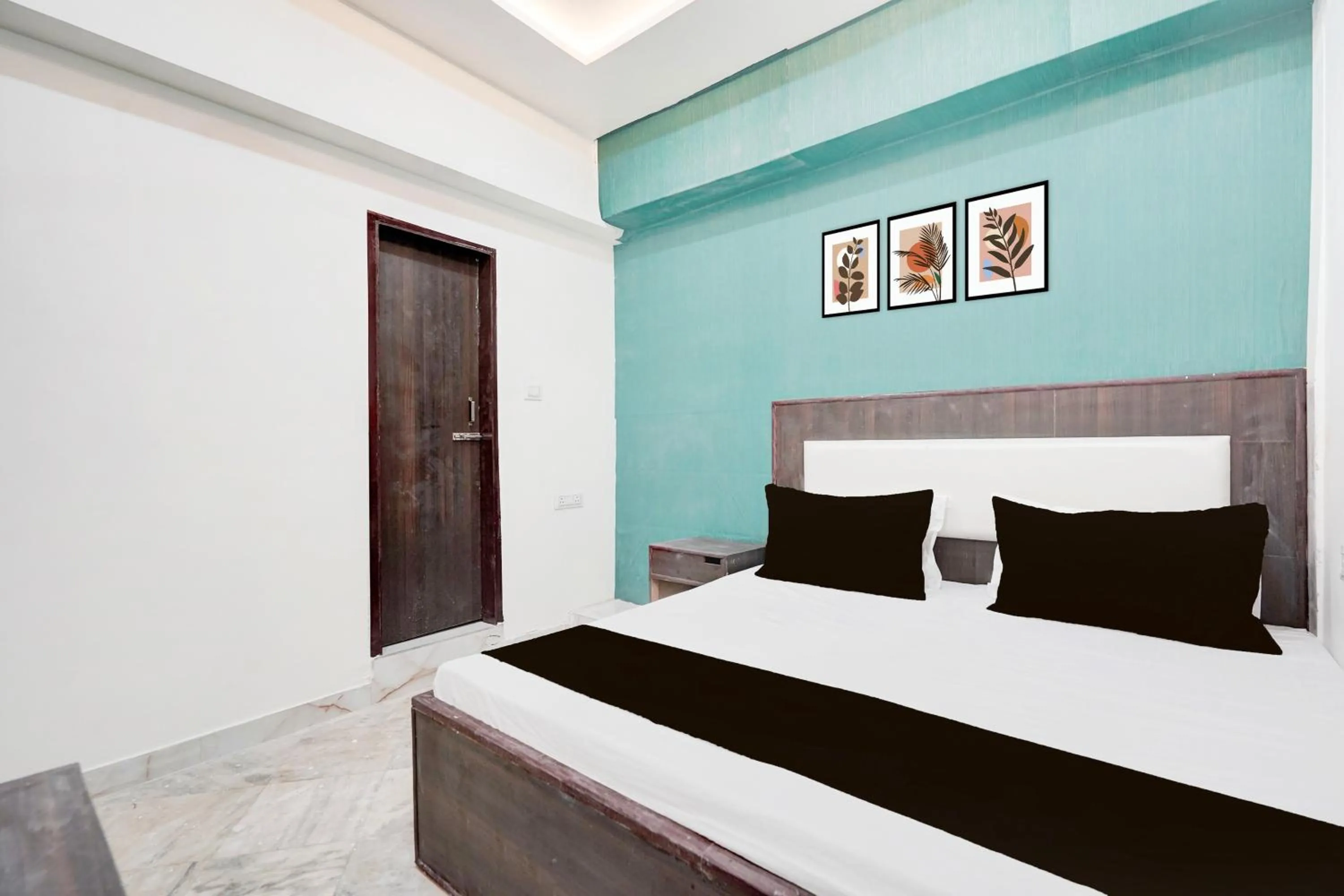 Bedroom, Bed in Hotel O AB Rooms