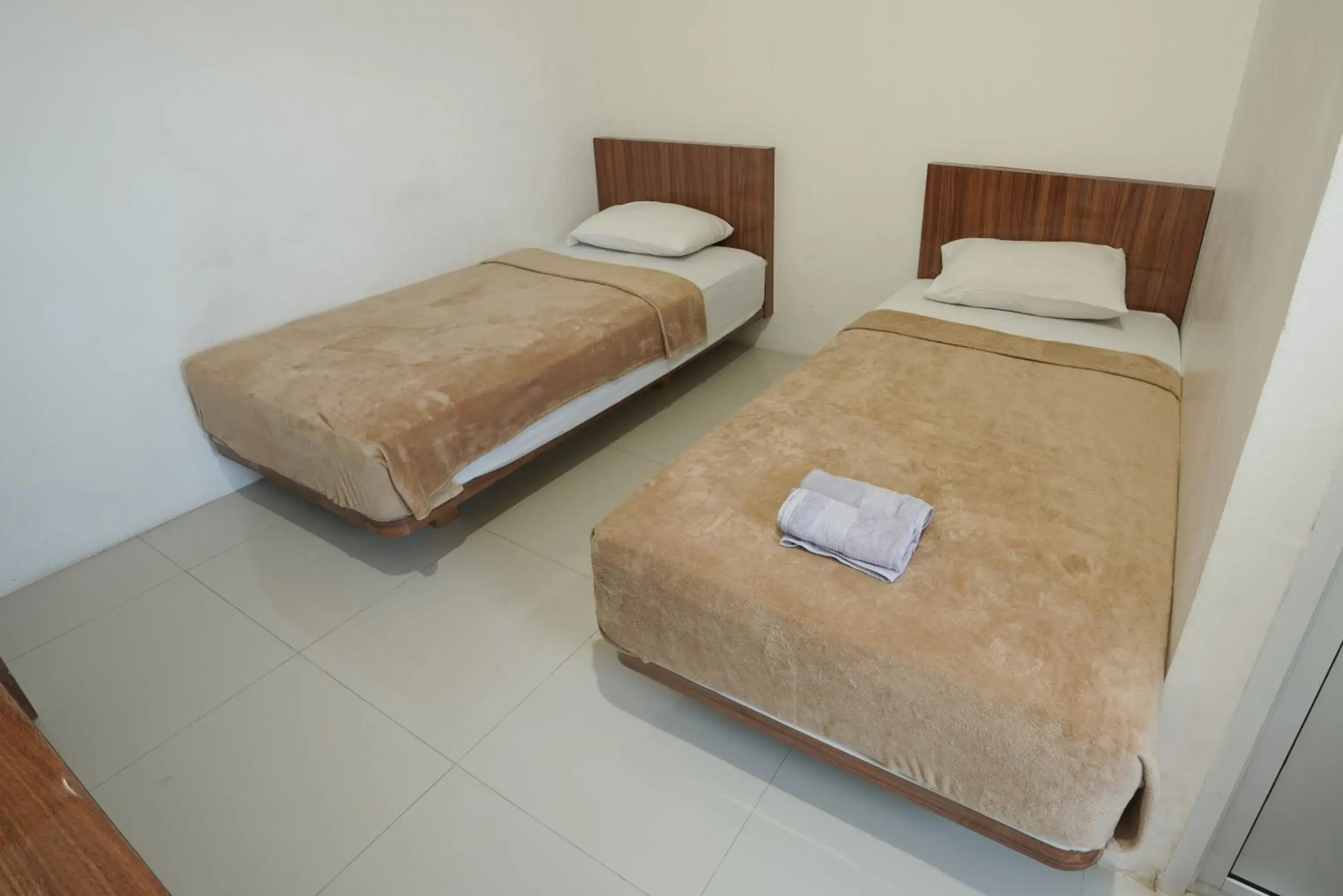 Deluxe Twin Room in Sakura Guesthouse & Spa Deluxe Twin Room in Sakura Guesthouse & Spa