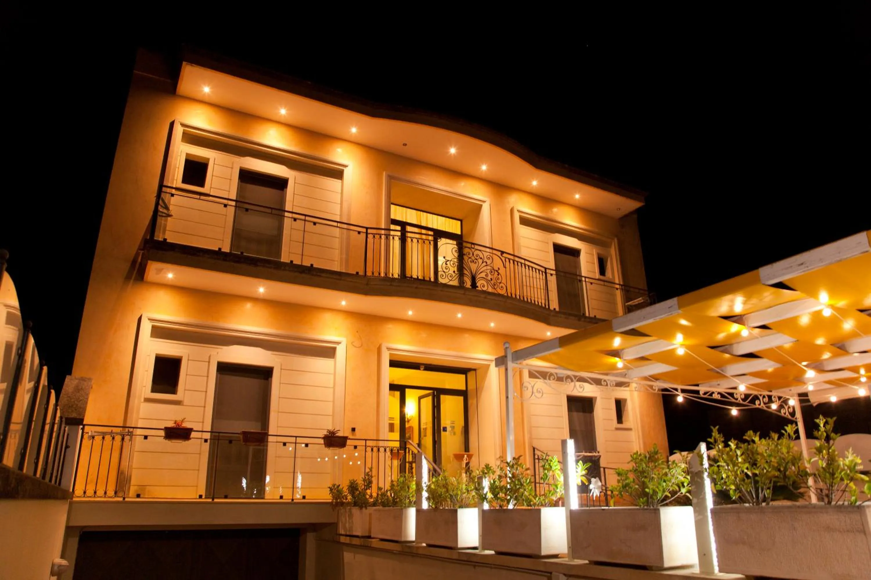 Property building in Kalinifta Residence