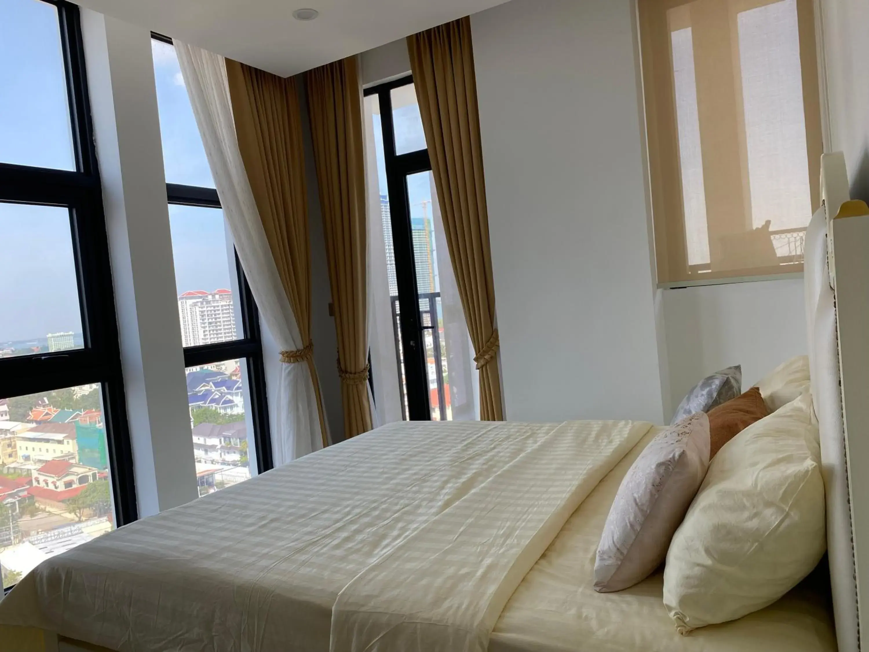 The Vincent Condo The Vincent Condo