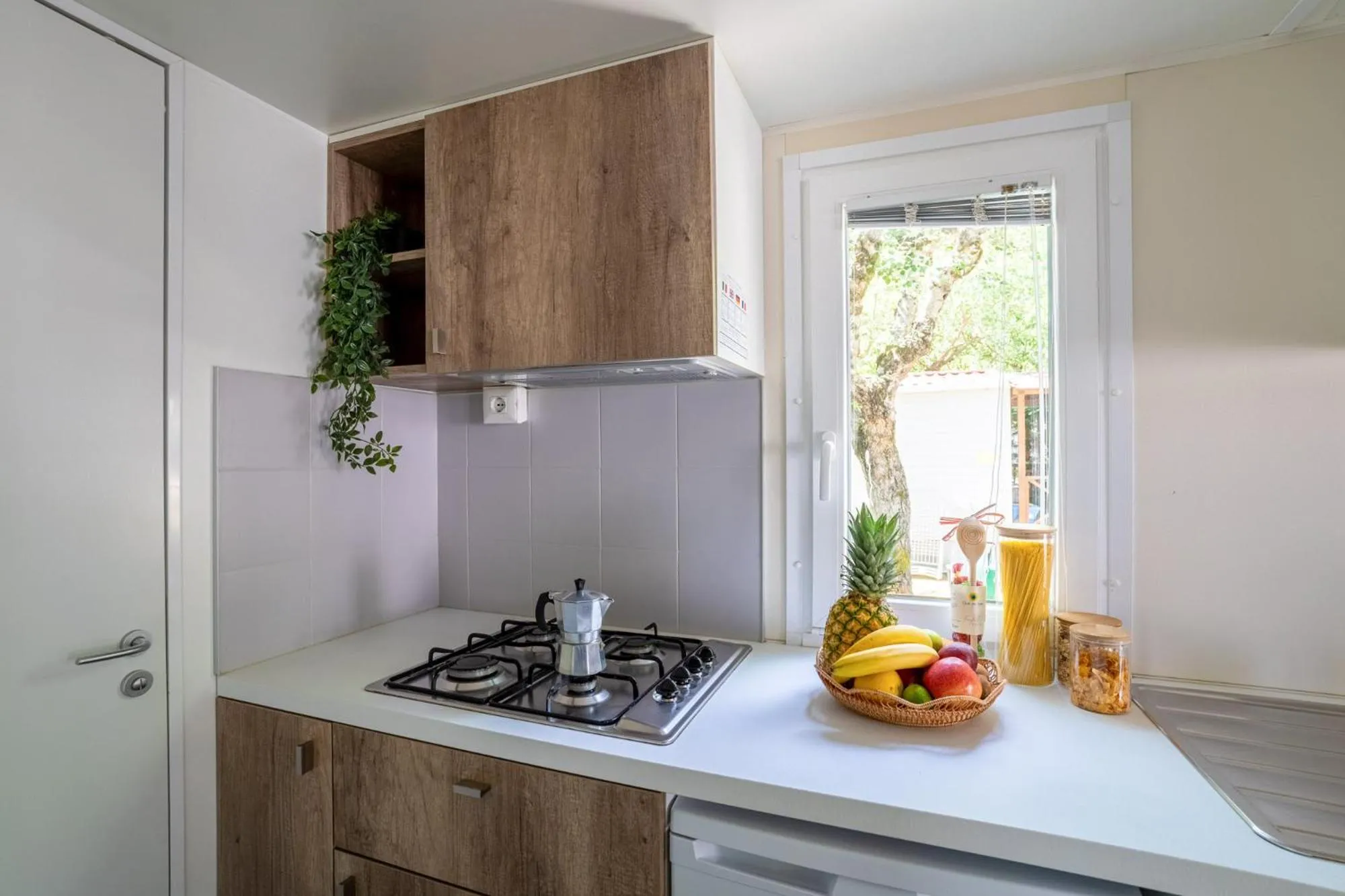 Kitchen or kitchenette in Club del Sole Adriatico Cervia Easy Camping Village