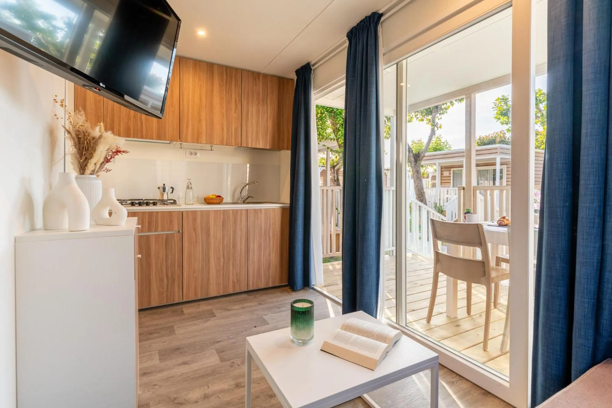 Kitchen or kitchenette in Club del Sole Adriatico Cervia Easy Camping Village
