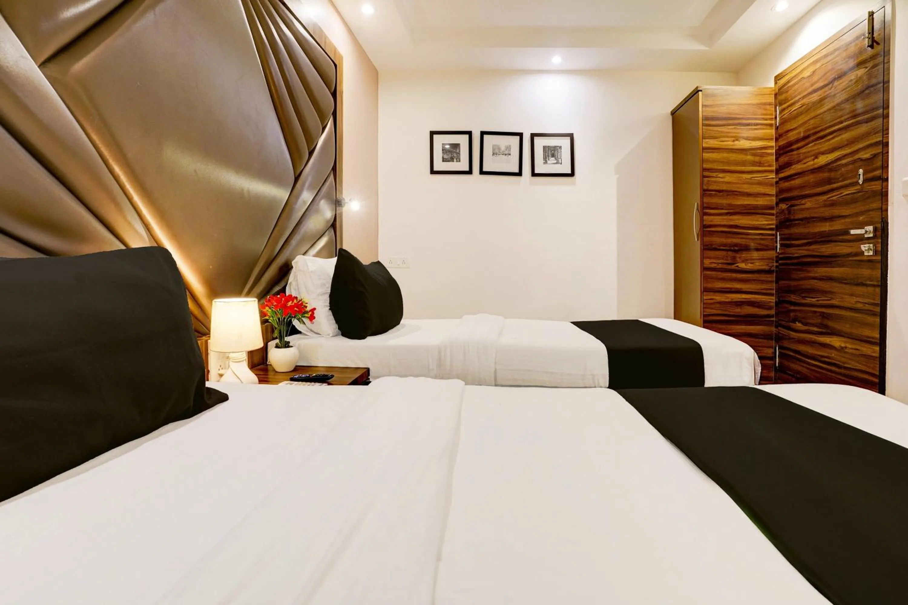 Bedroom, Bed in Super Hotel O Mumbai Central Formerly Park Palace