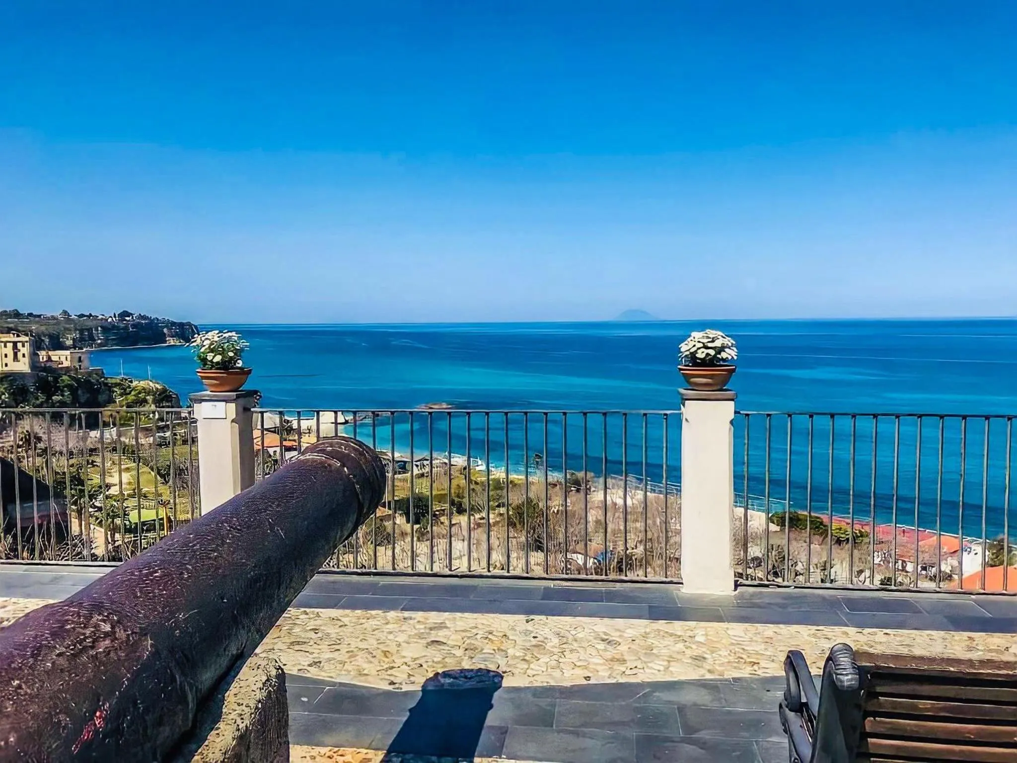 Nearby landmark in Le Due Sicilie