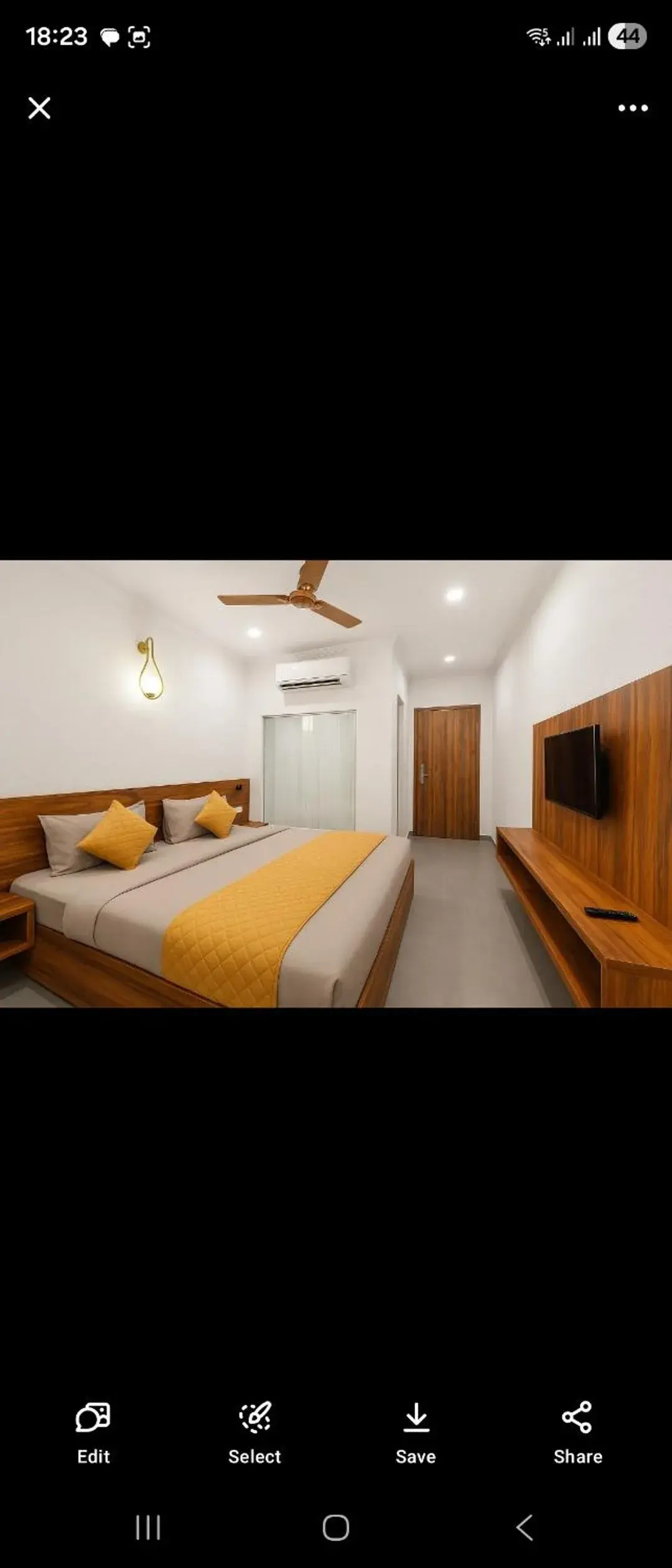 Bed in hotel-montreal rishikesh madhuban inn Bed in hotel-montreal rishikesh madhuban inn