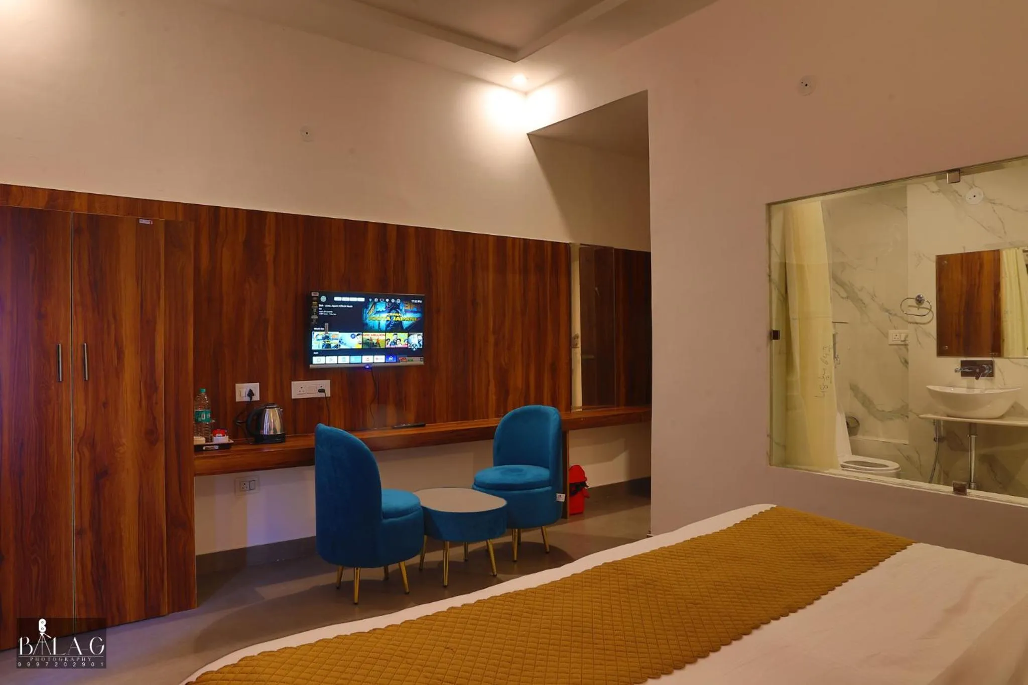 Bed in hotel-montreal rishikesh madhuban inn