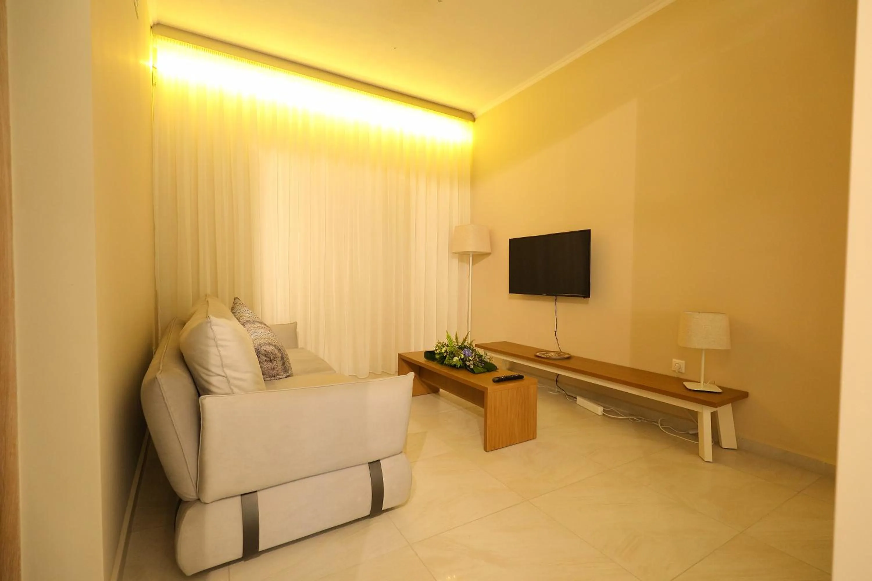 Communal lounge/ TV room in Artemis Plaza