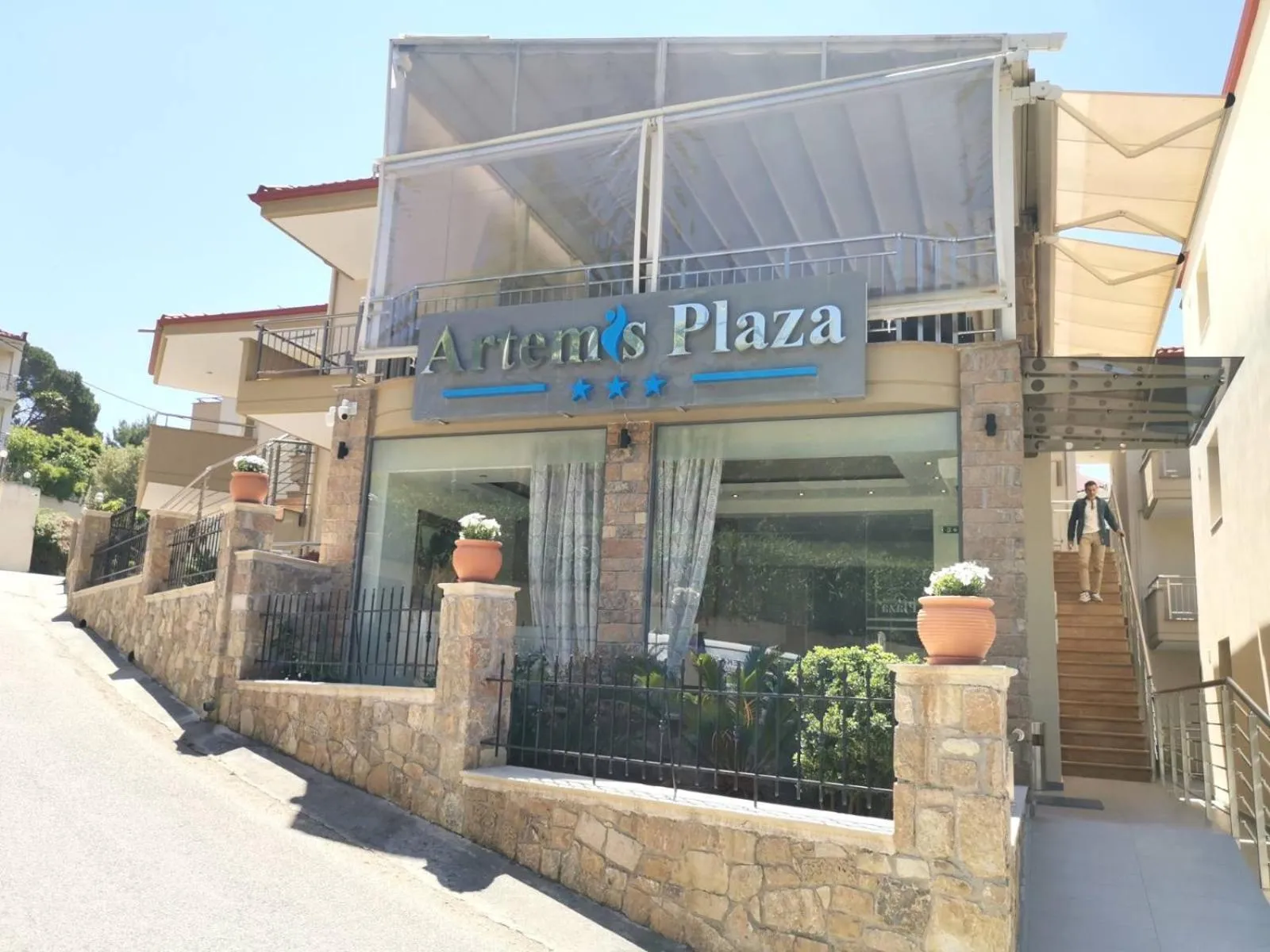 Property building in Artemis Plaza