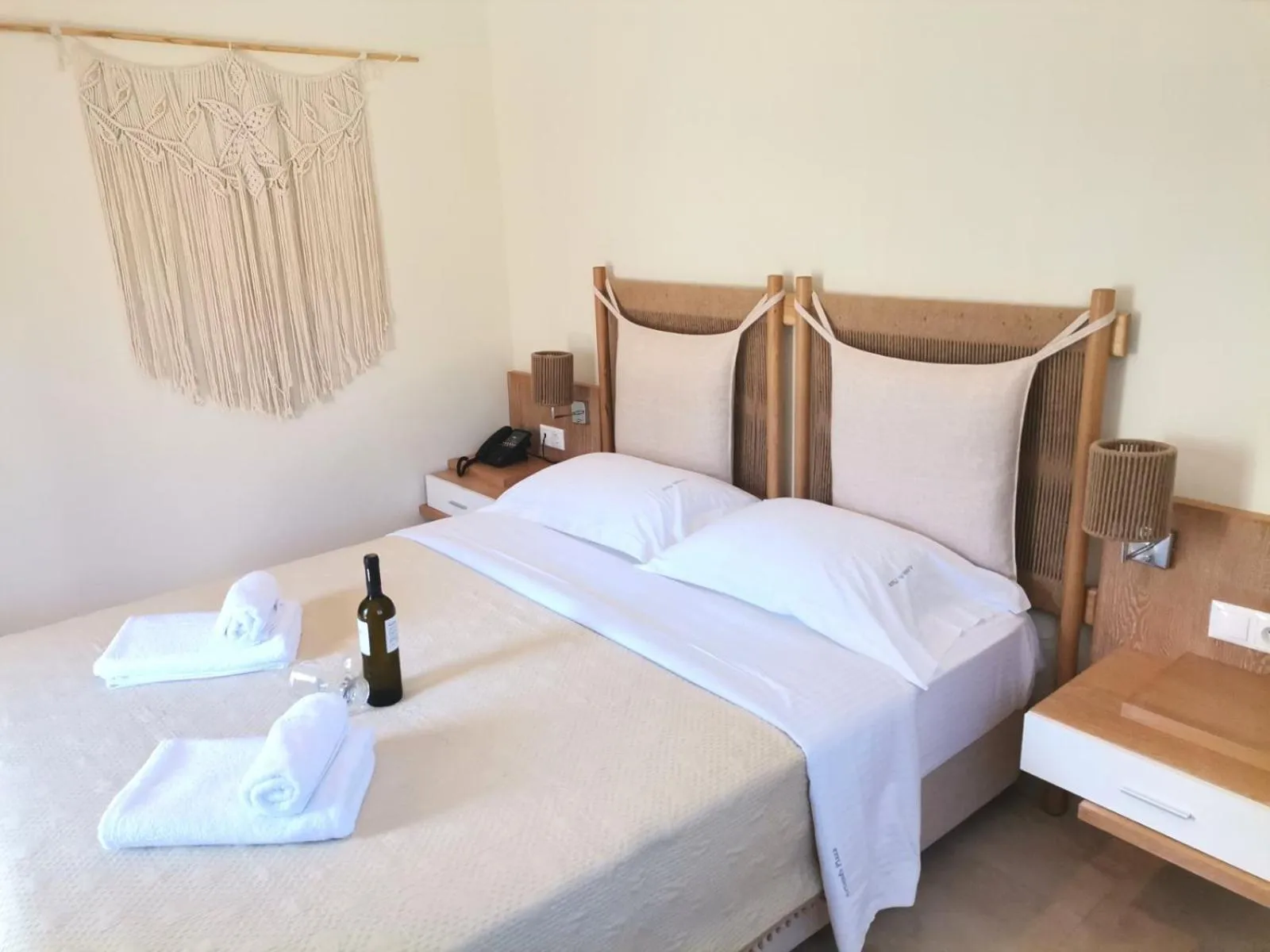 Bedroom, Bed in Artemis Plaza