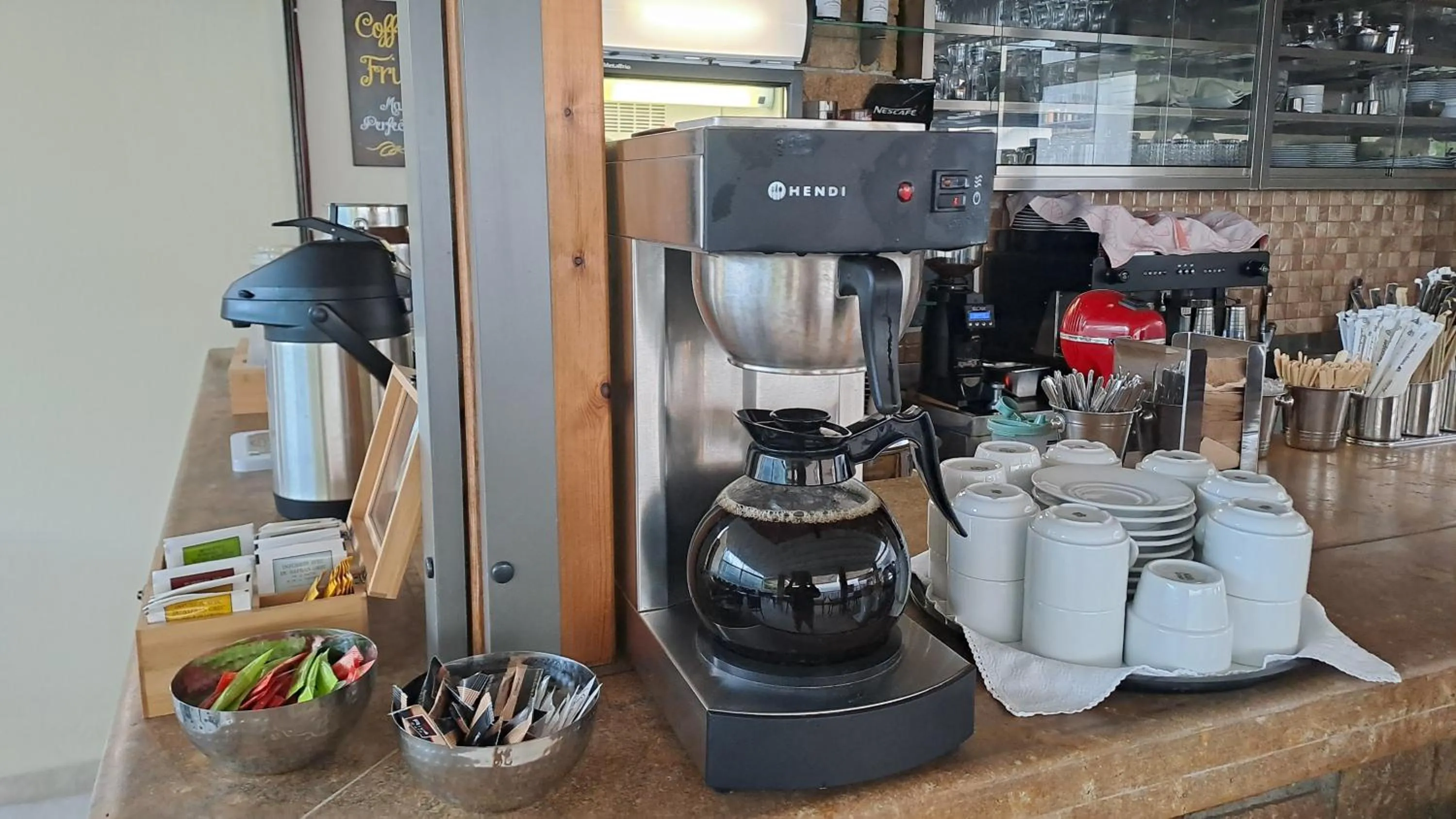 Breakfast in Artemis Plaza