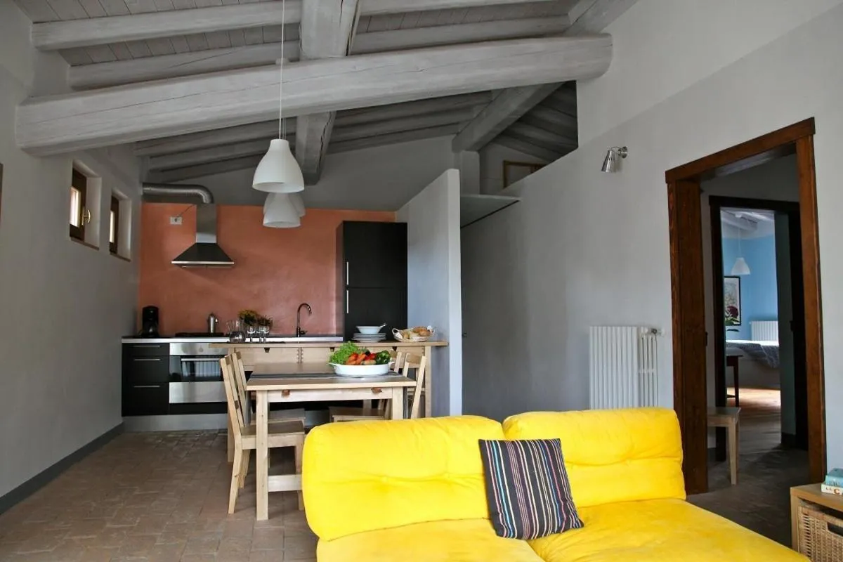 Area and facilities in Il Dosso Holidays Apartment