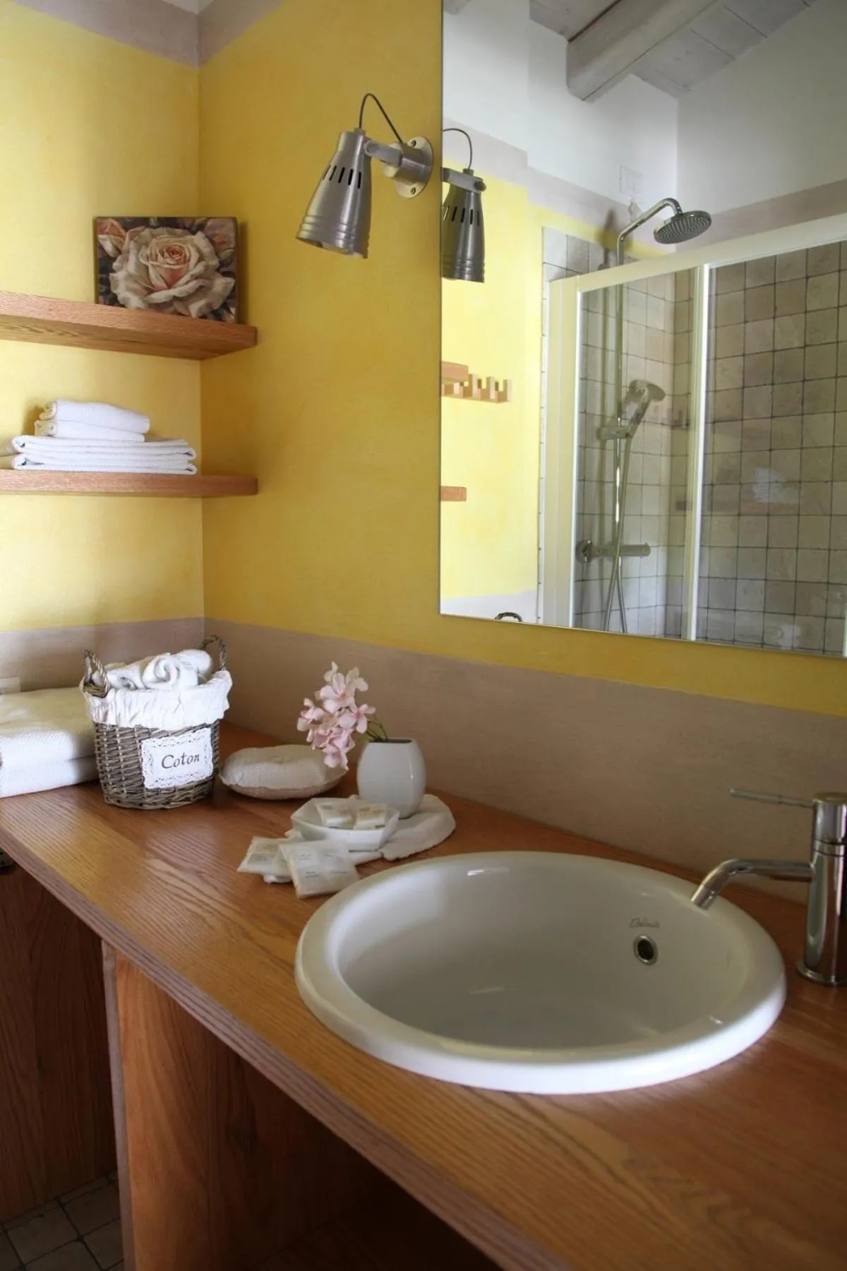 Bathroom in Il Dosso Holidays Apartment