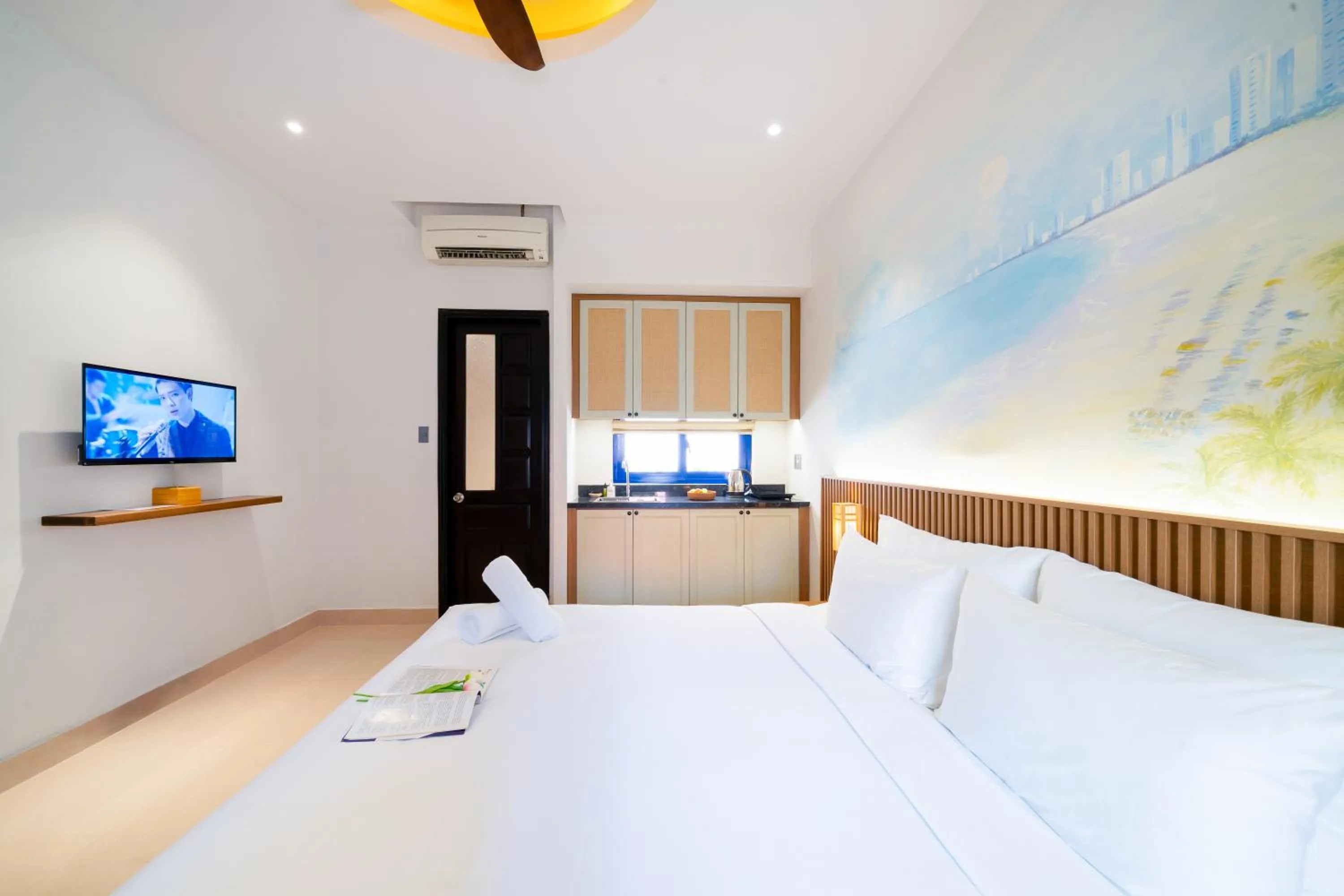 Bedroom, Bed in Sujet Residence Da Nang by Haviland