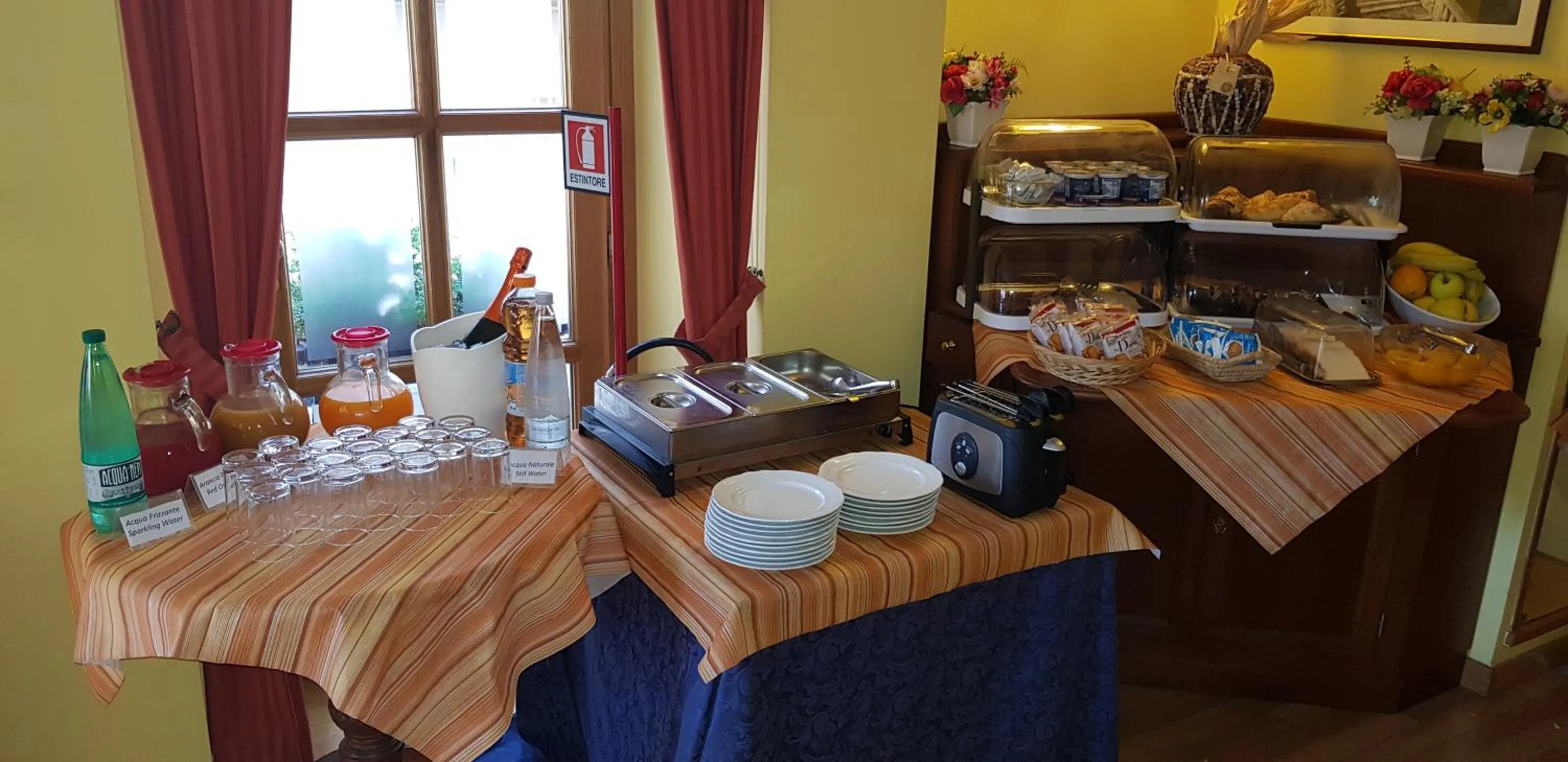 Breakfast in Hotel Castel Gandolfo