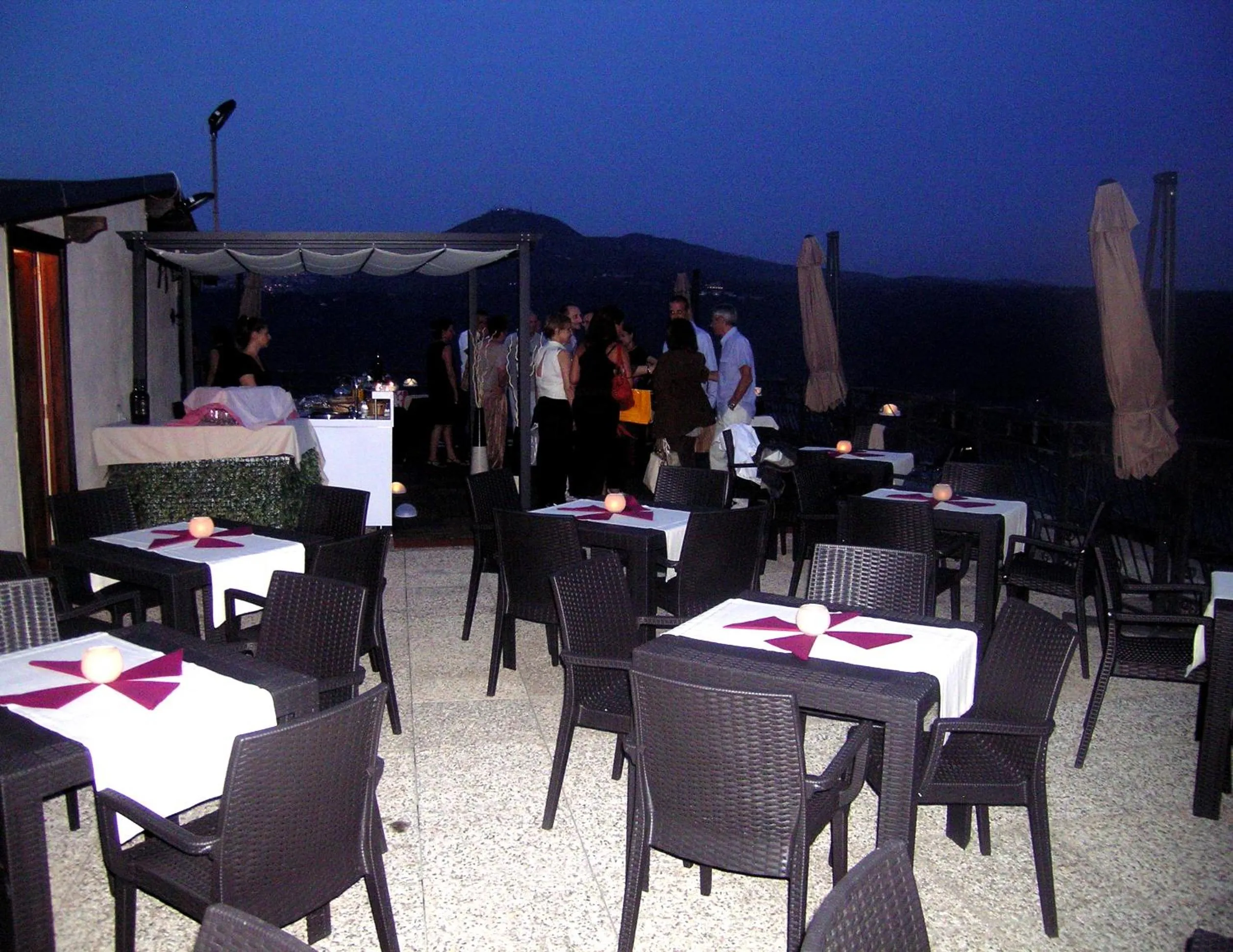 Restaurant/places to eat in Hotel Castel Gandolfo