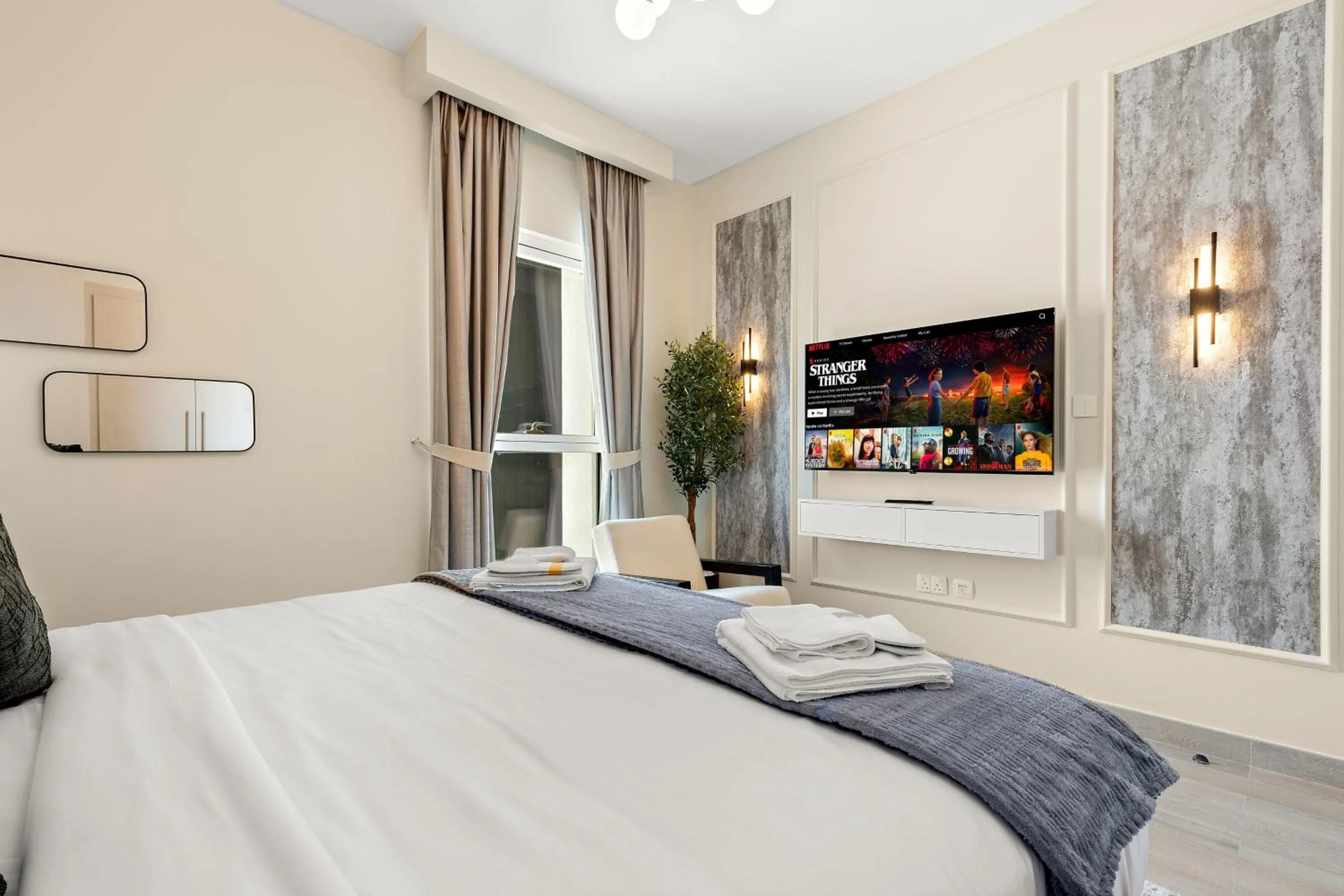 Bed in Desert Key - Perfectly Located Yas Island Premier Apts