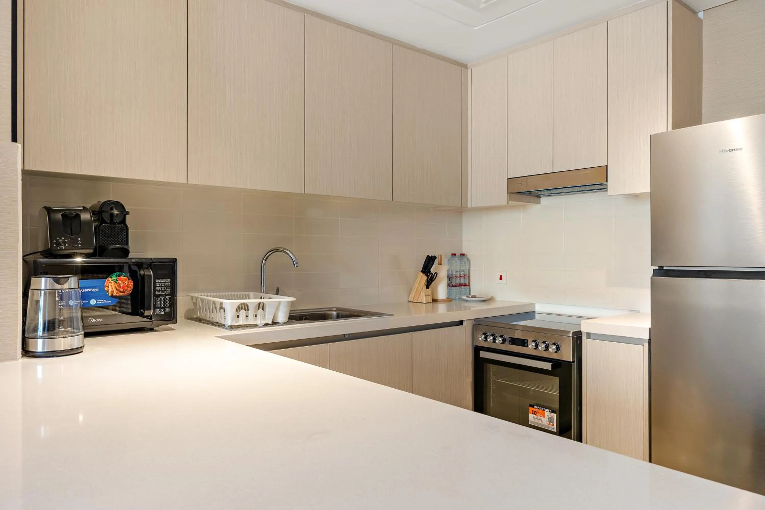 Kitchen or kitchenette in Desert Key - Perfectly Located Yas Island Premier Apts