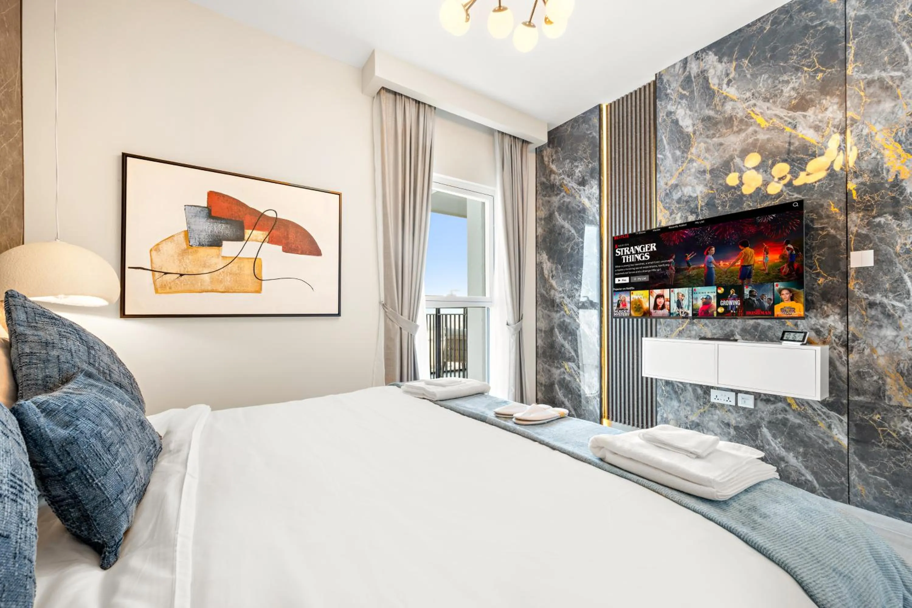 Bedroom, Bed in Desert Key - Perfectly Located Yas Island Premier Apts