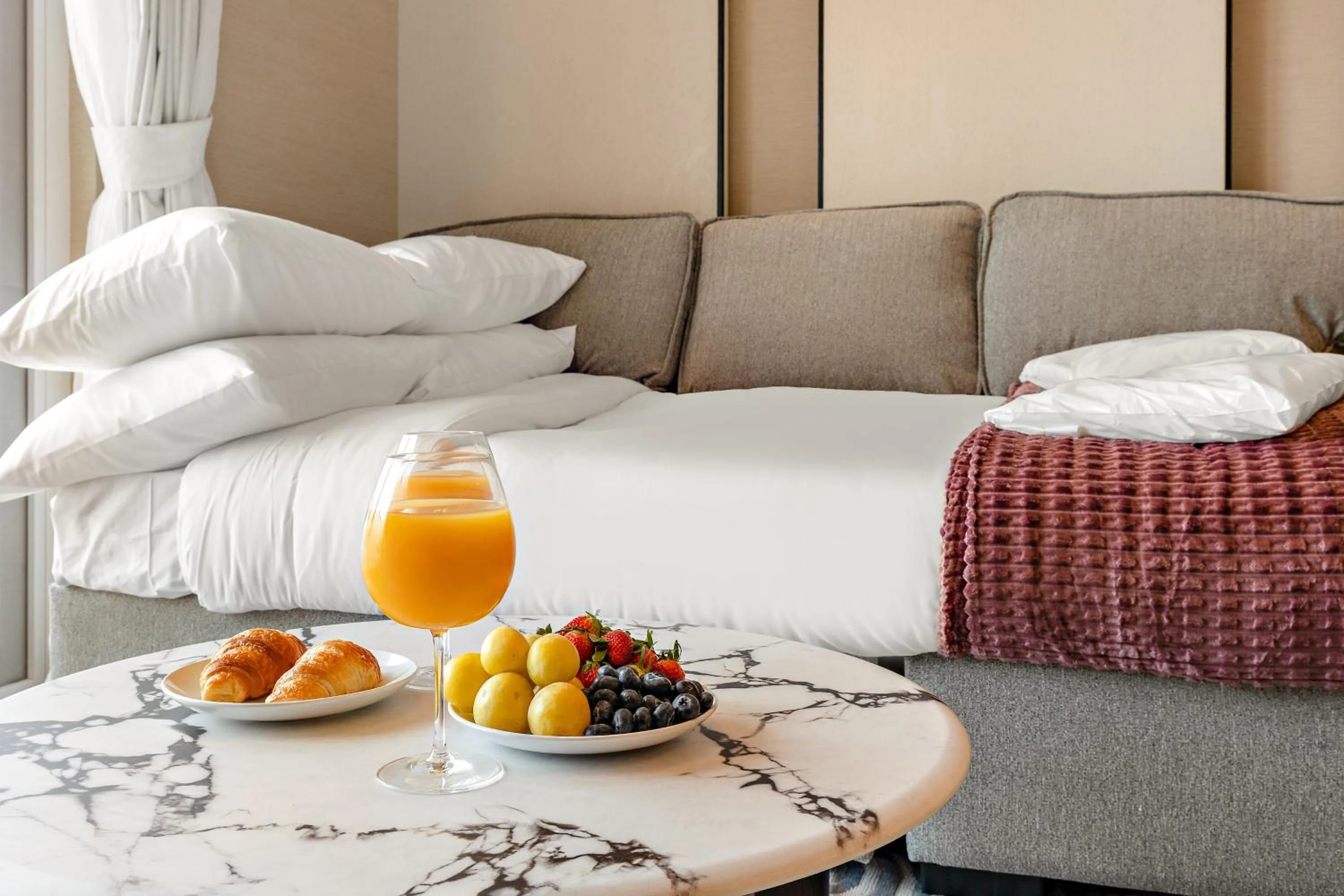 Bed in Desert Key - Perfectly Located Yas Island Premier Apts