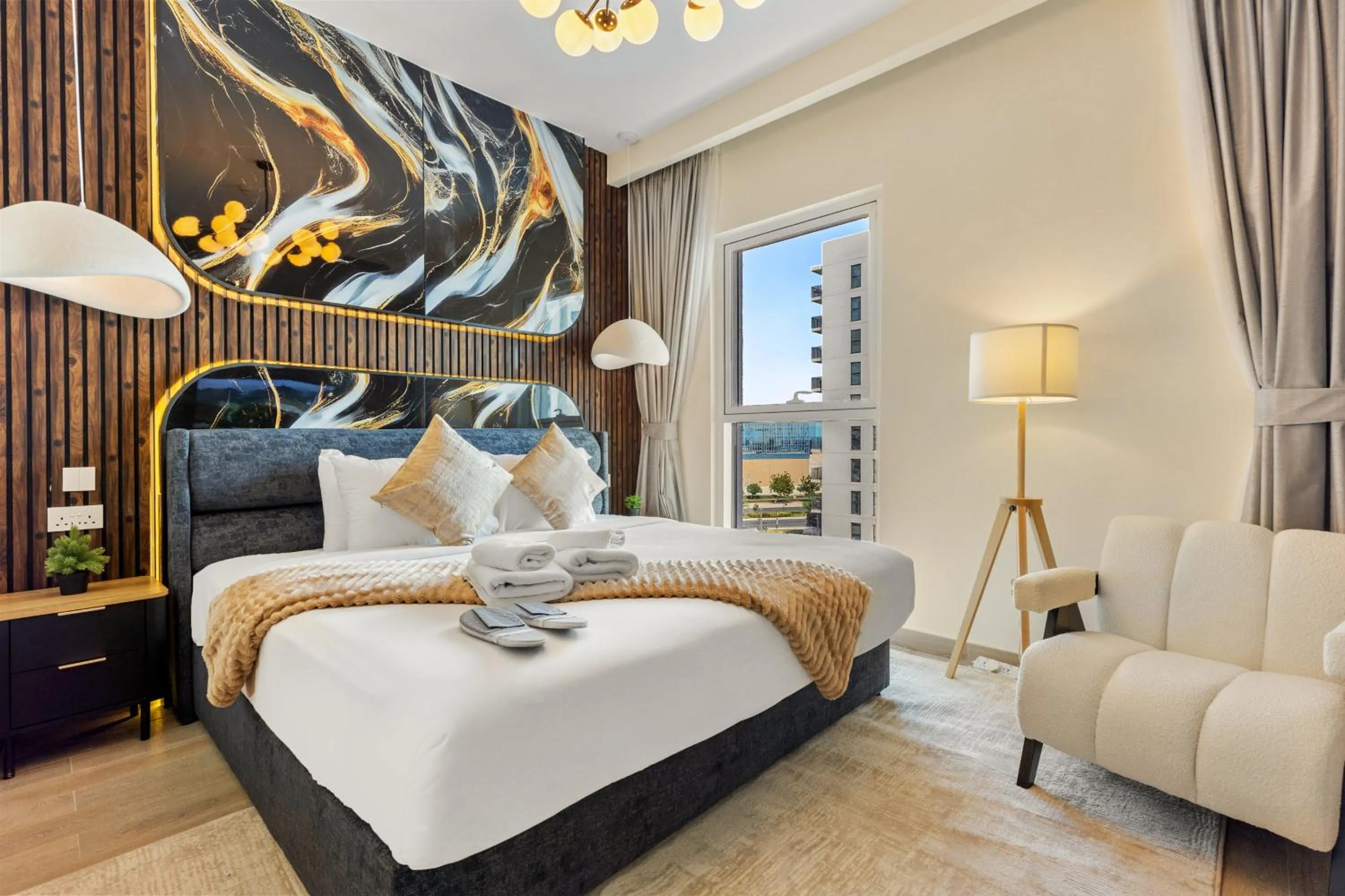 Bedroom, Bed in Desert Key - Perfectly Located Yas Island Premier Apts
