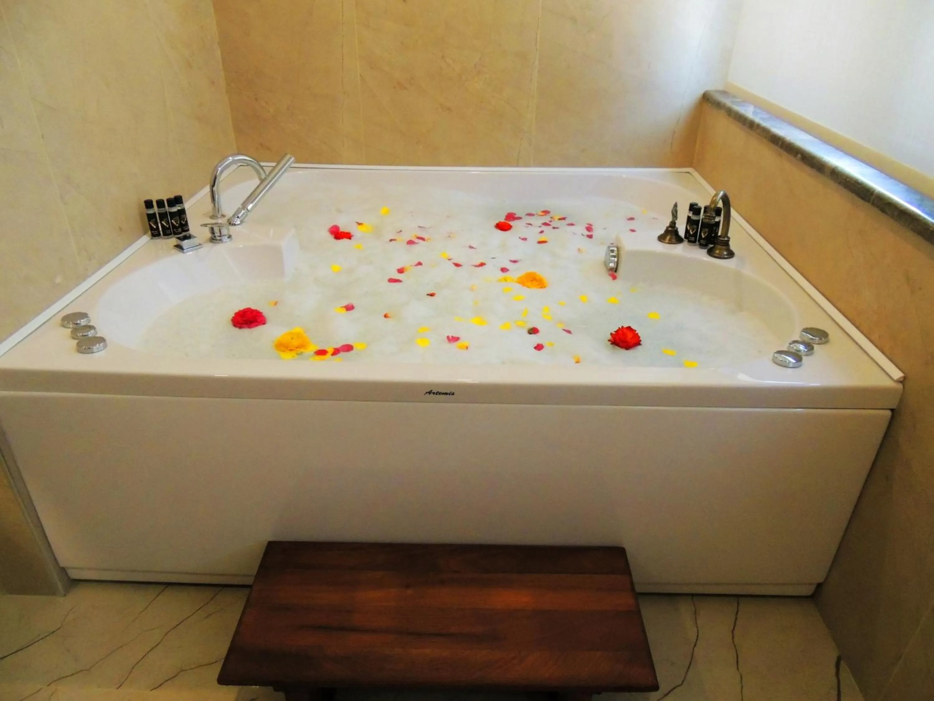 Hot Tub in Venus Thermal Boutique Hotel