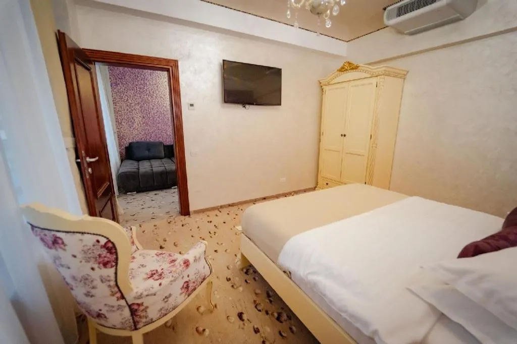 Bed in Hotel Almar Luxury