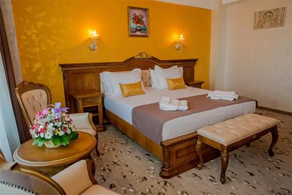 Bed in Hotel Almar Luxury