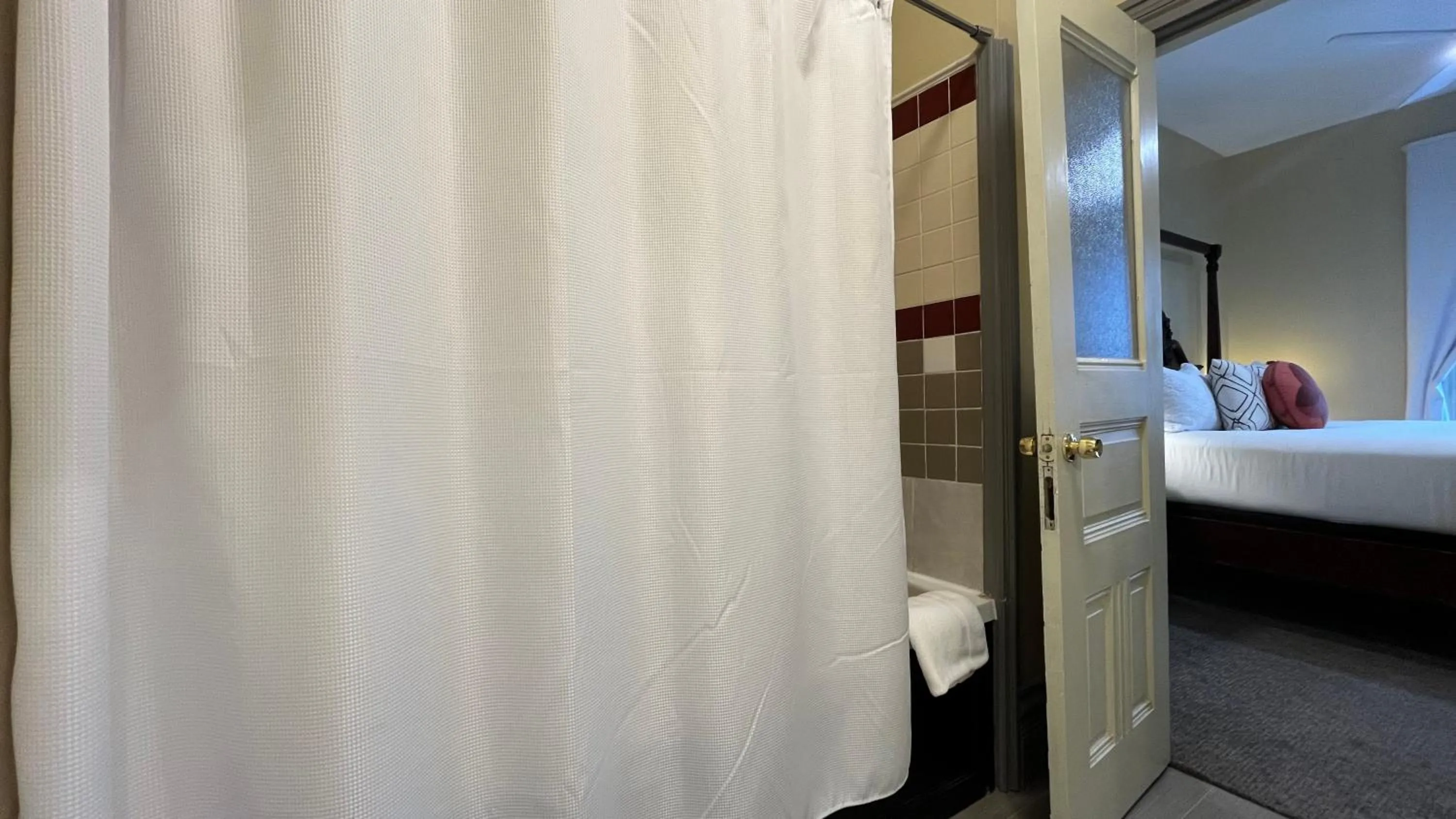 Shower, Bed in Stone Gables Inn