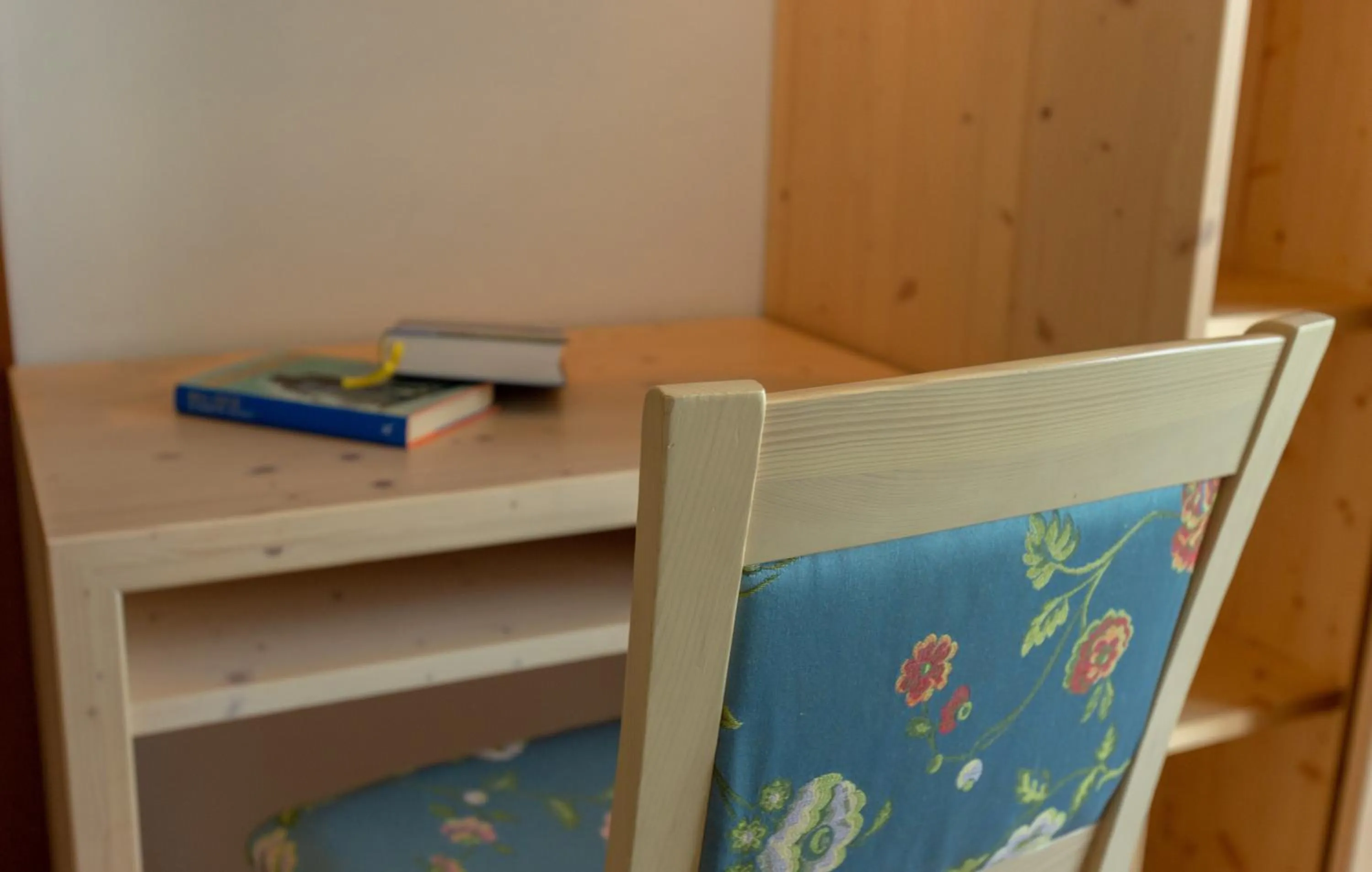 Decorative detail, Bed in Hotel Residence Sirenella