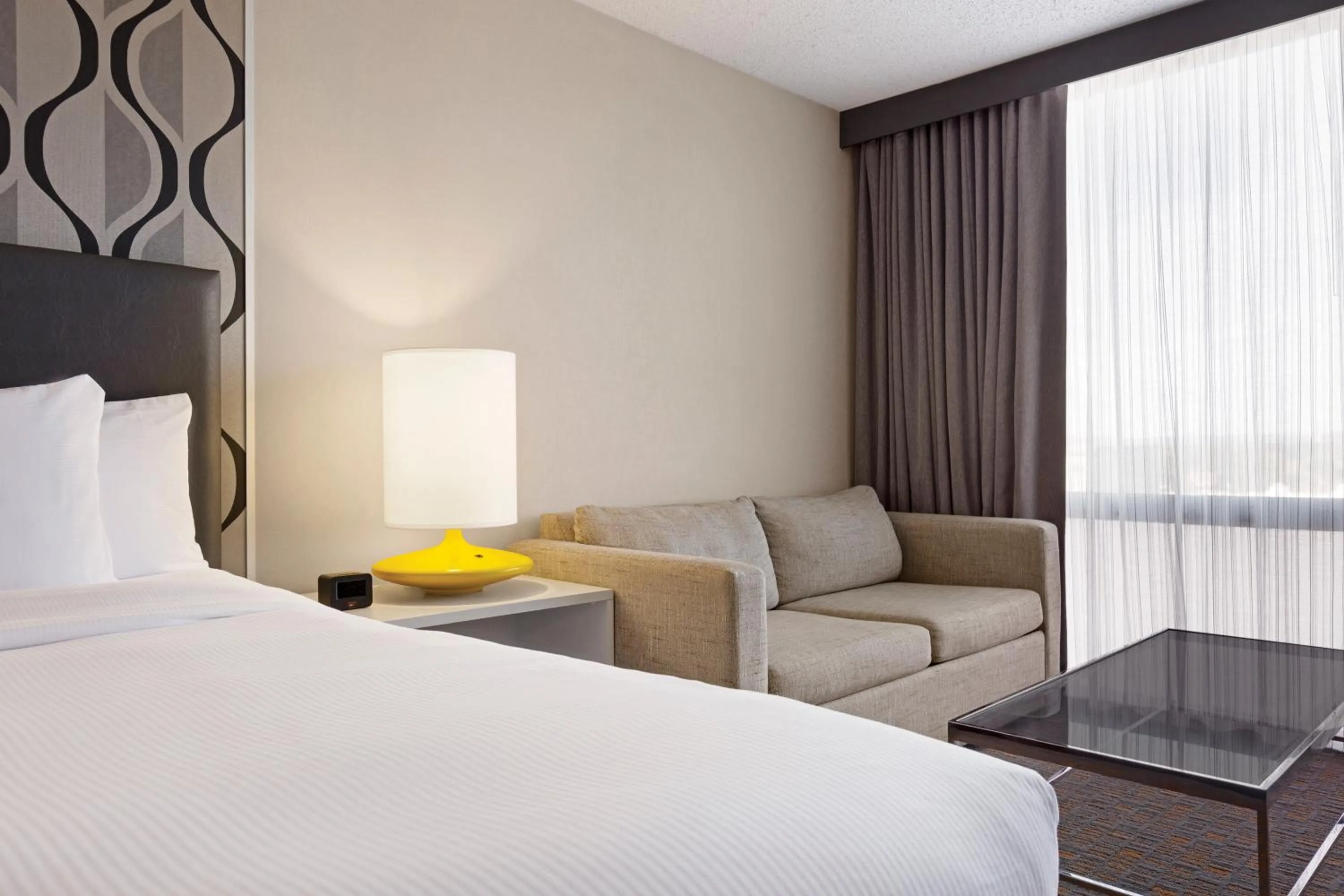 Bed in Wyndham Fort Smith City Center