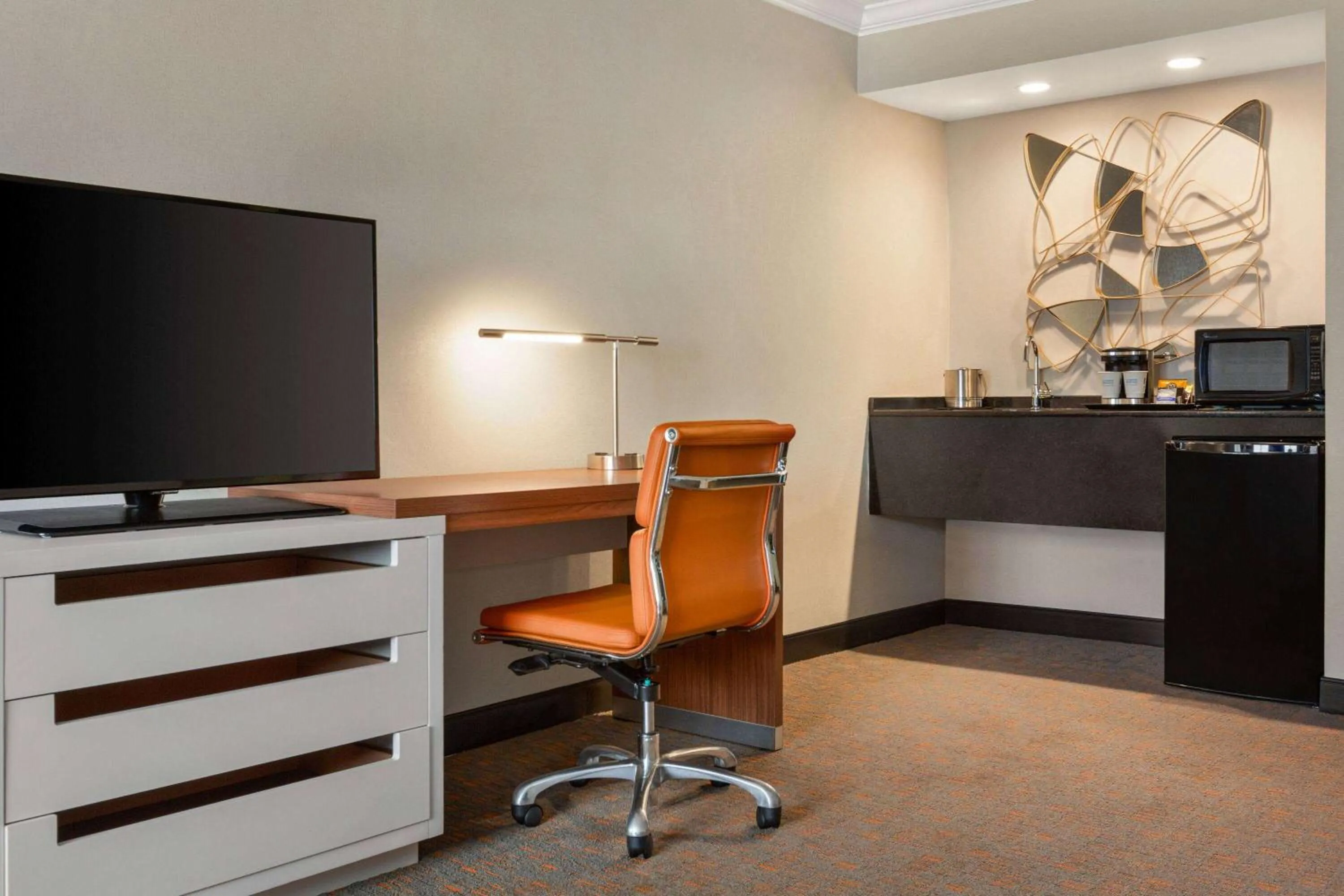 Bed in Wyndham Fort Smith City Center