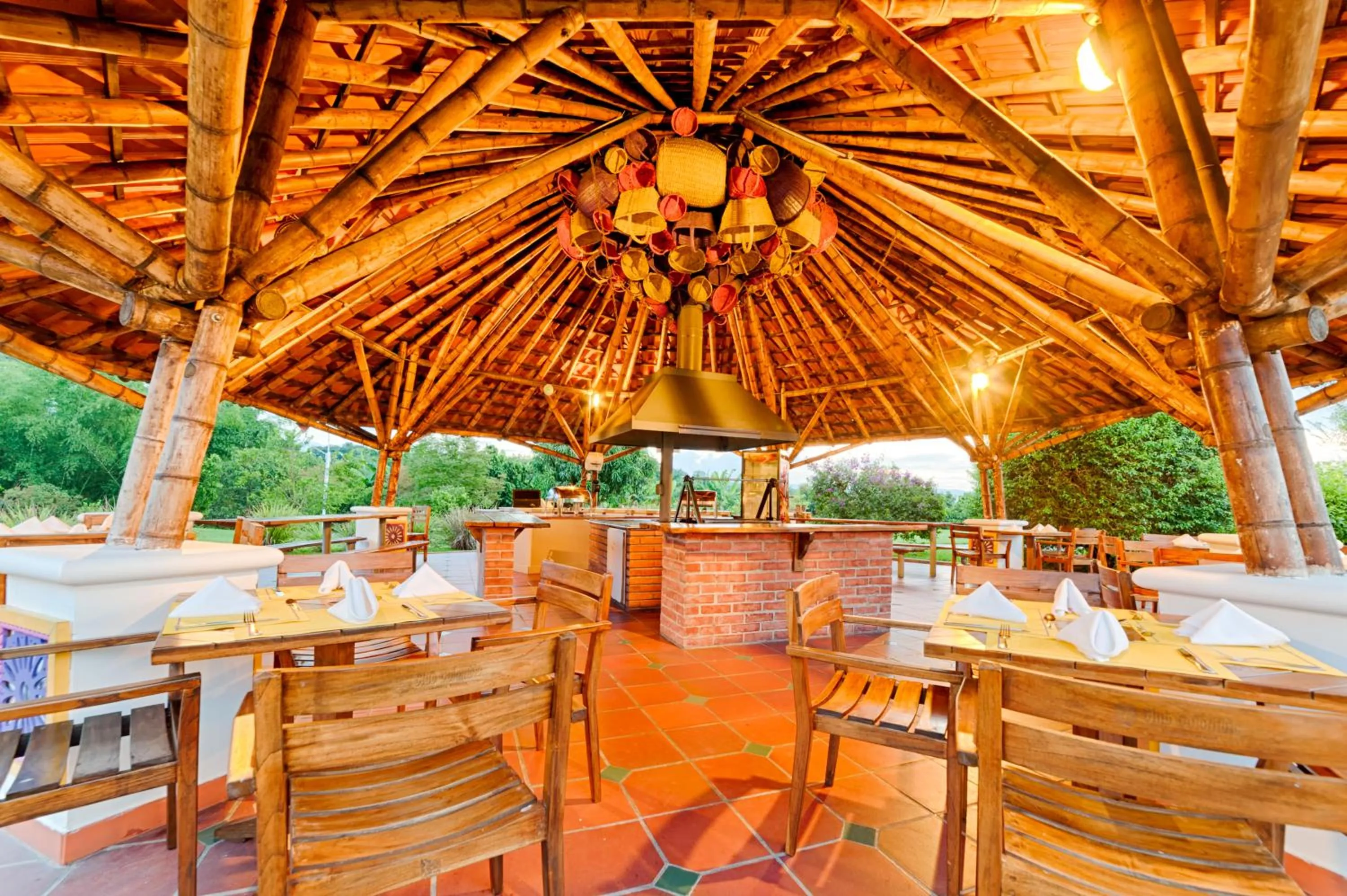 Restaurant/places to eat in Hotel Mocawa Resort