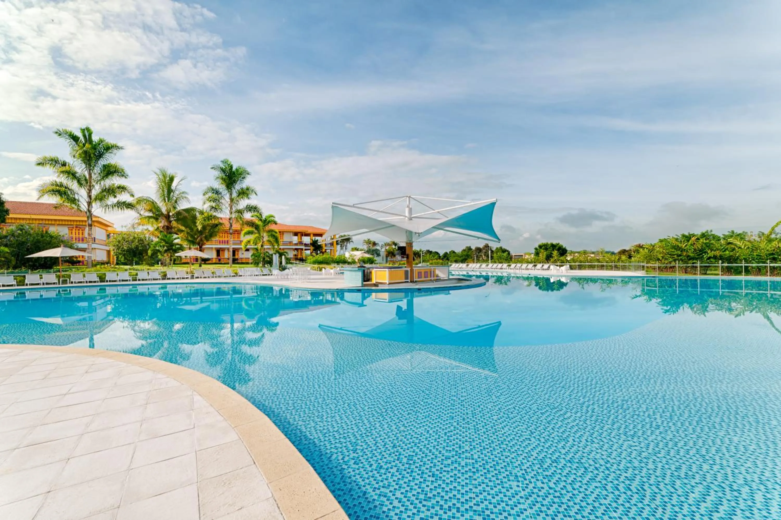 Swimming pool in Hotel Mocawa Resort