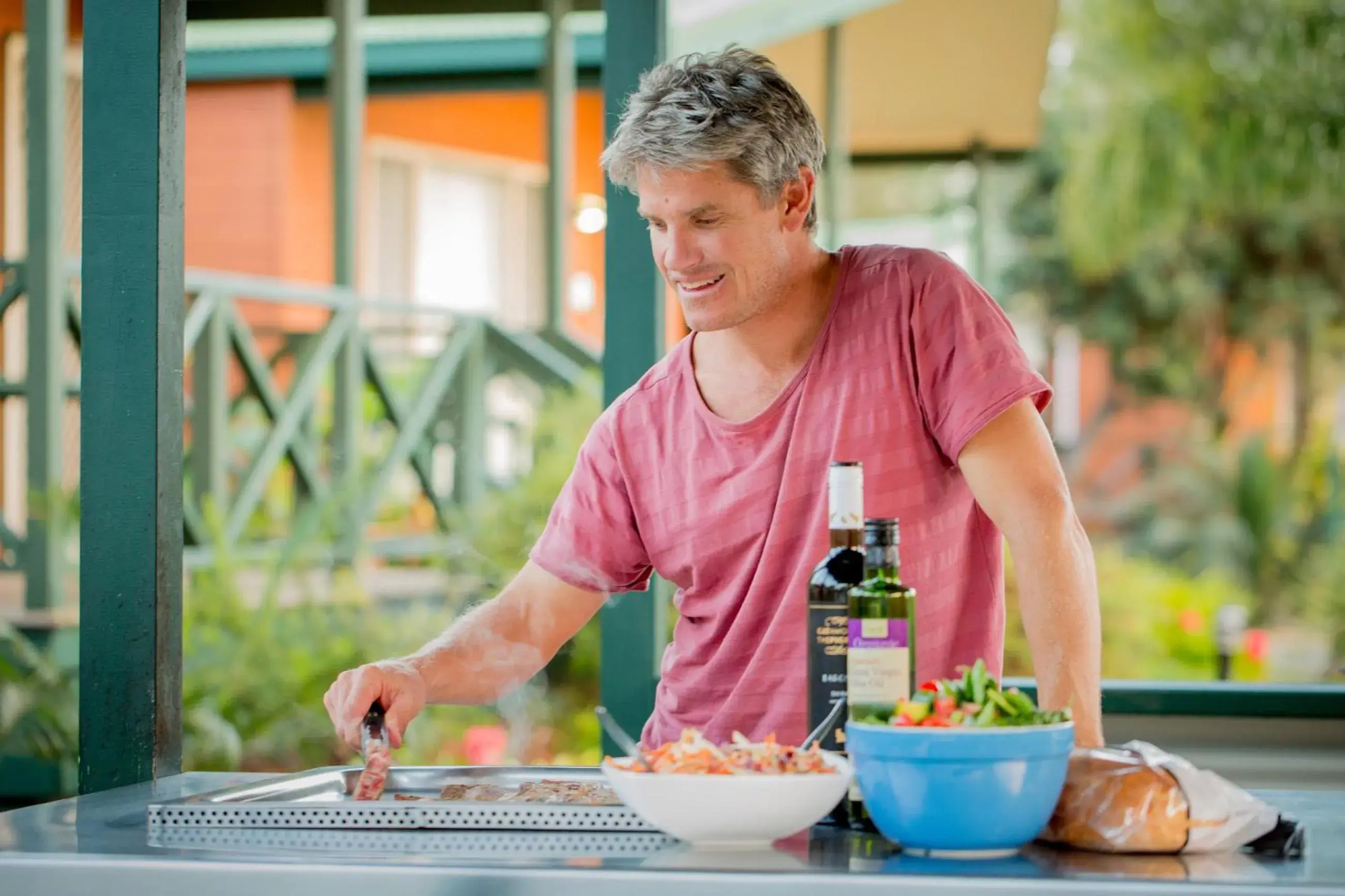 Kitchen or kitchenette in BIG4 Moruya Heads Easts Dolphin Beach Holiday Park Kitchen or kitchenette in BIG4 Moruya Heads Easts Dolphin Beach Holiday Park