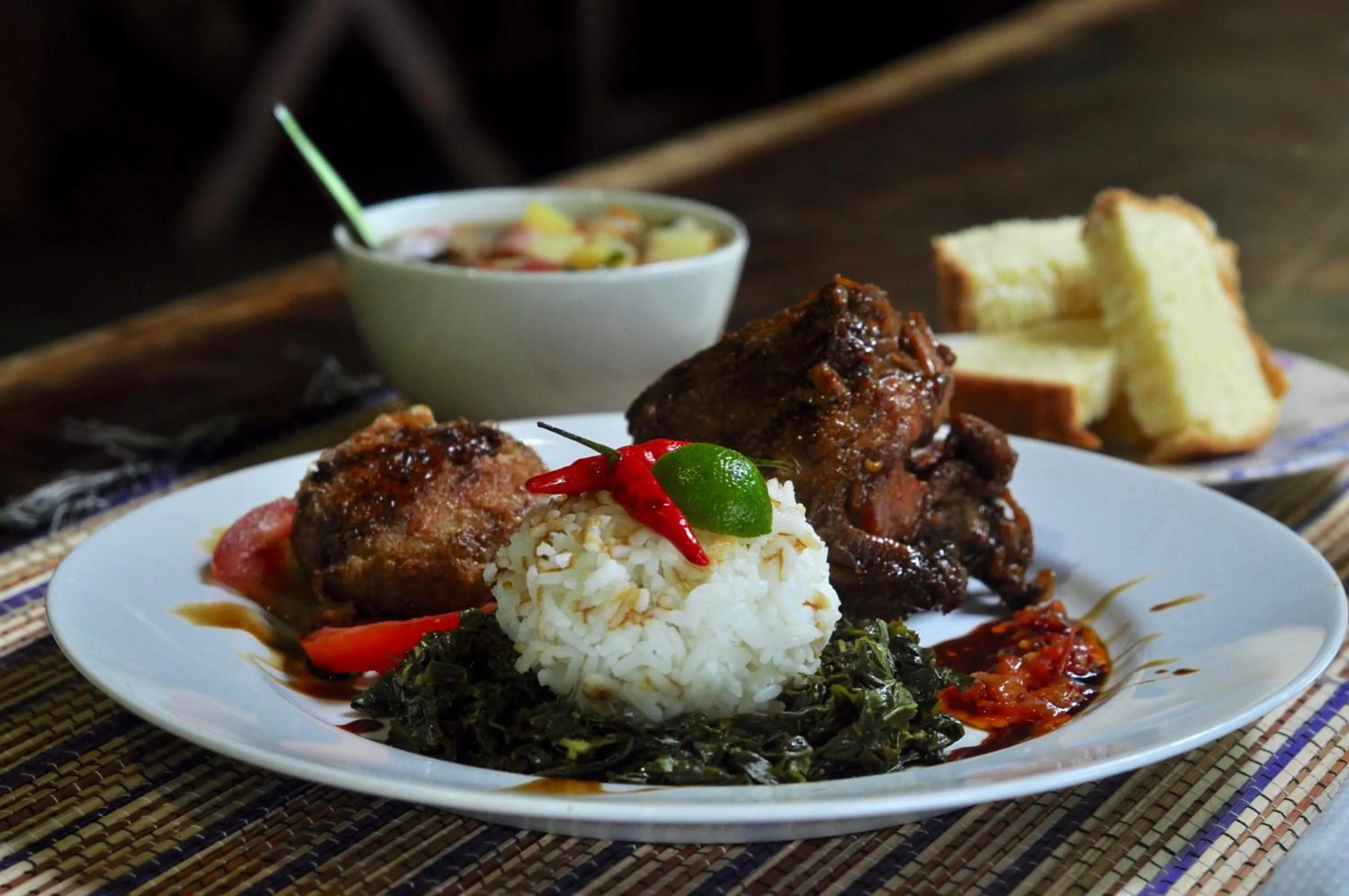 Restaurant/places to eat in Raja Ampat Dive Resort