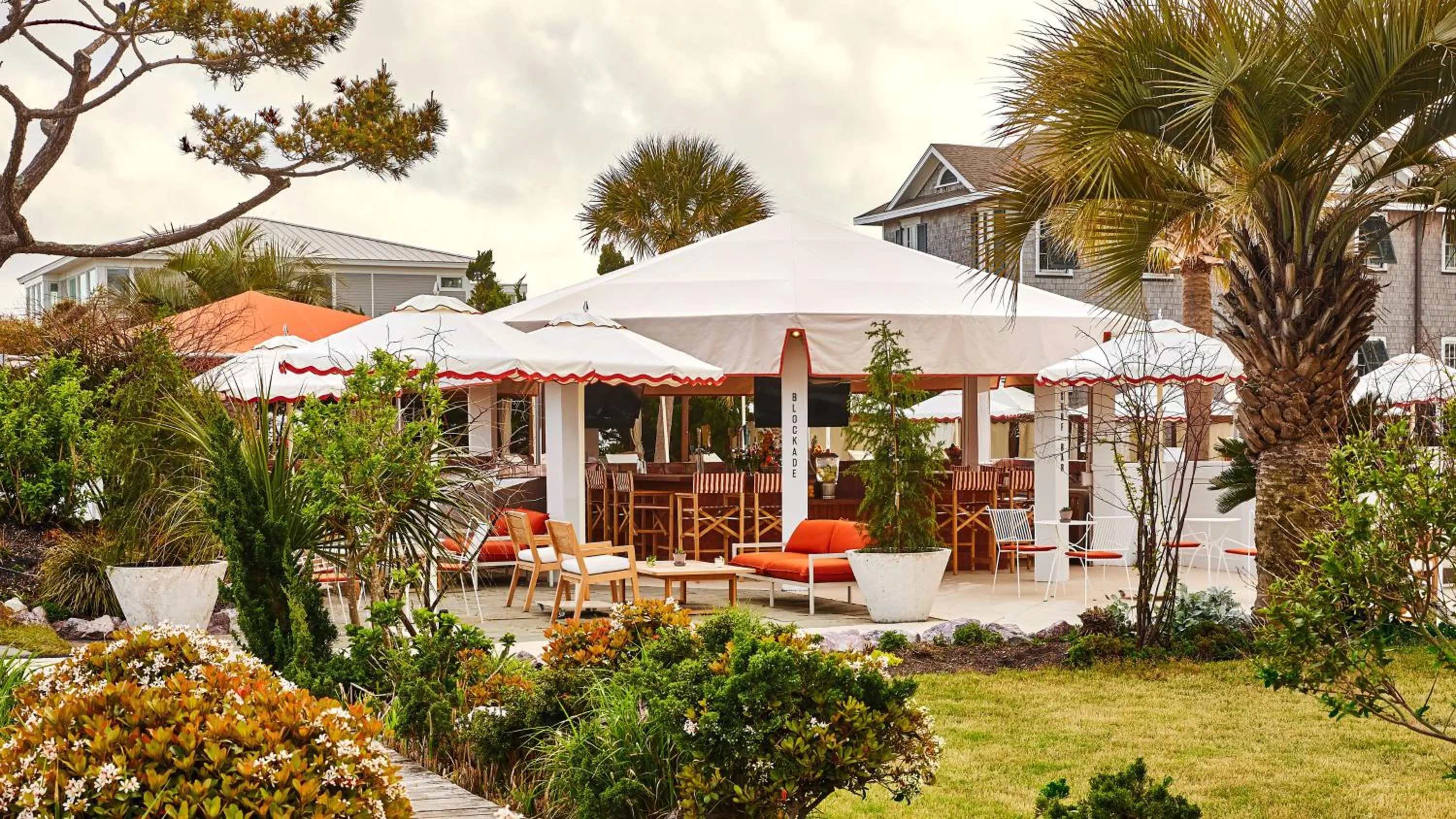 Food and drinks in Trailborn Surf & Sound, Outdoor Collection by Marriott Bonvoy