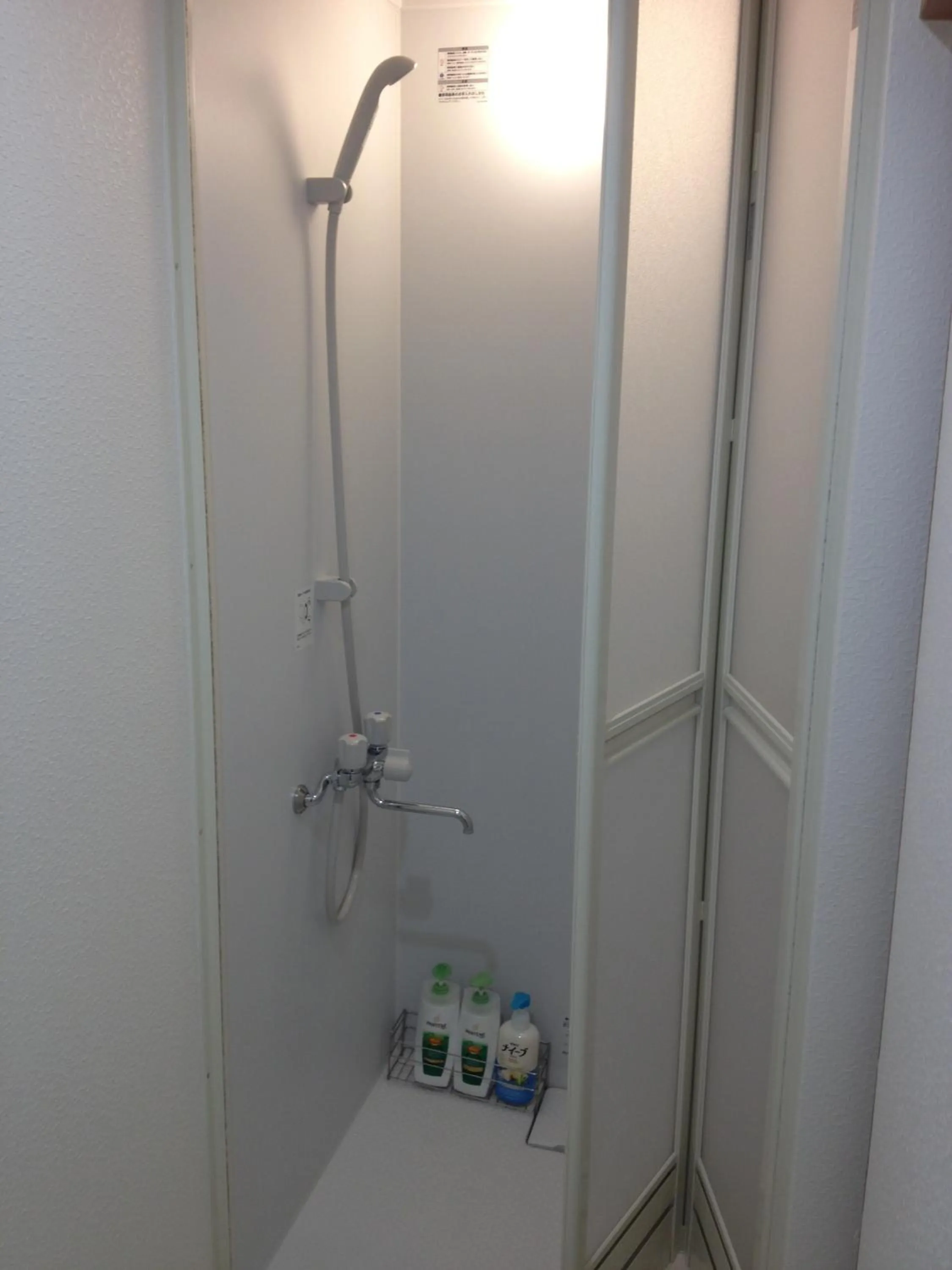 Shower in Stay Nikko Guesthouse