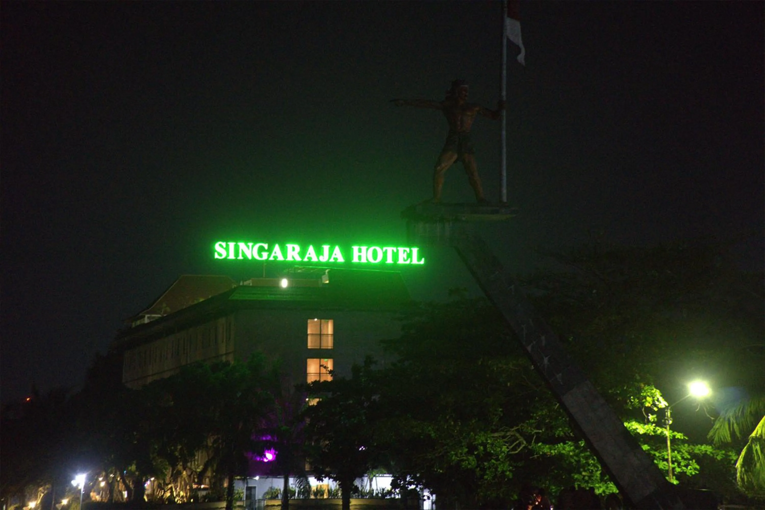 Property building in Singaraja Beach Hotel