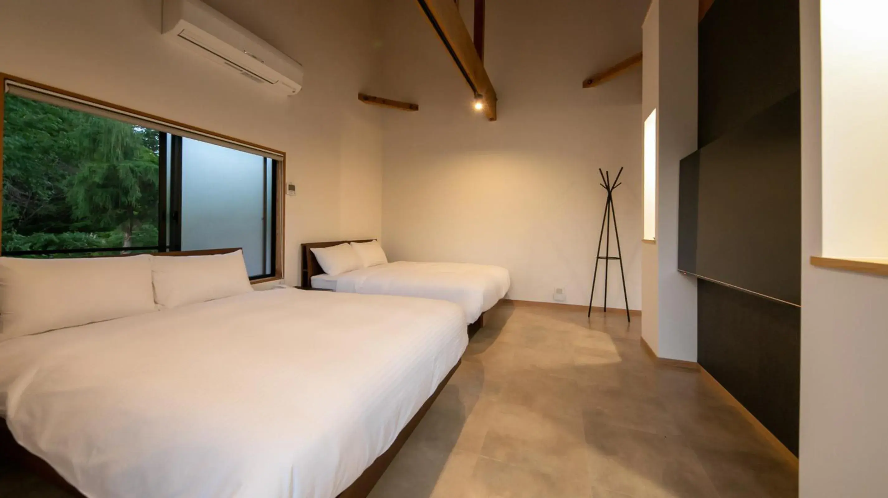 Bedroom, Bed in Yufuin Tsubaki Bedroom, Bed in Yufuin Tsubaki